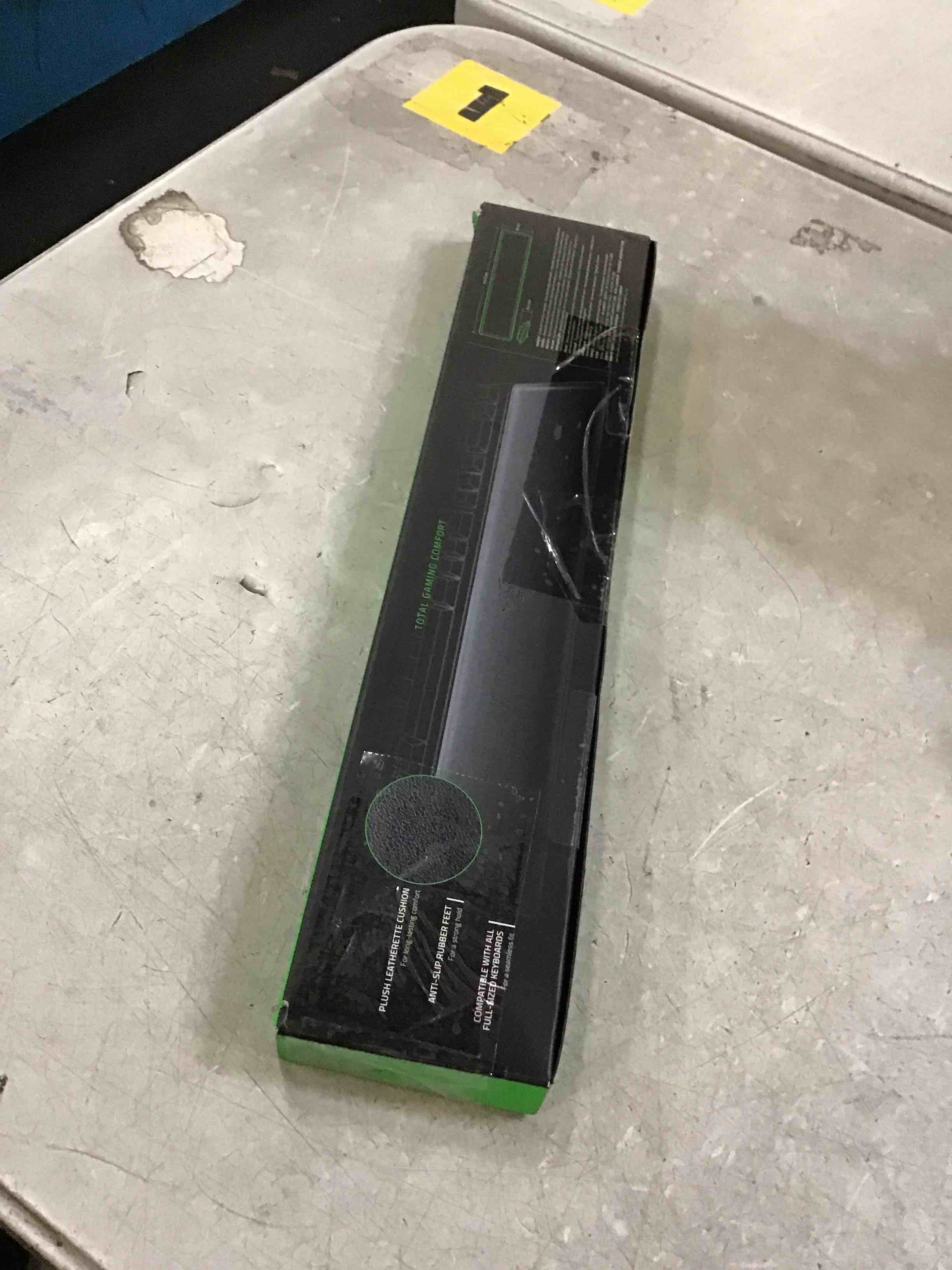 https://s3.amazonaws.com/lotting-images-prod/bidfta/PPE2169828_1741109093118.jpeg