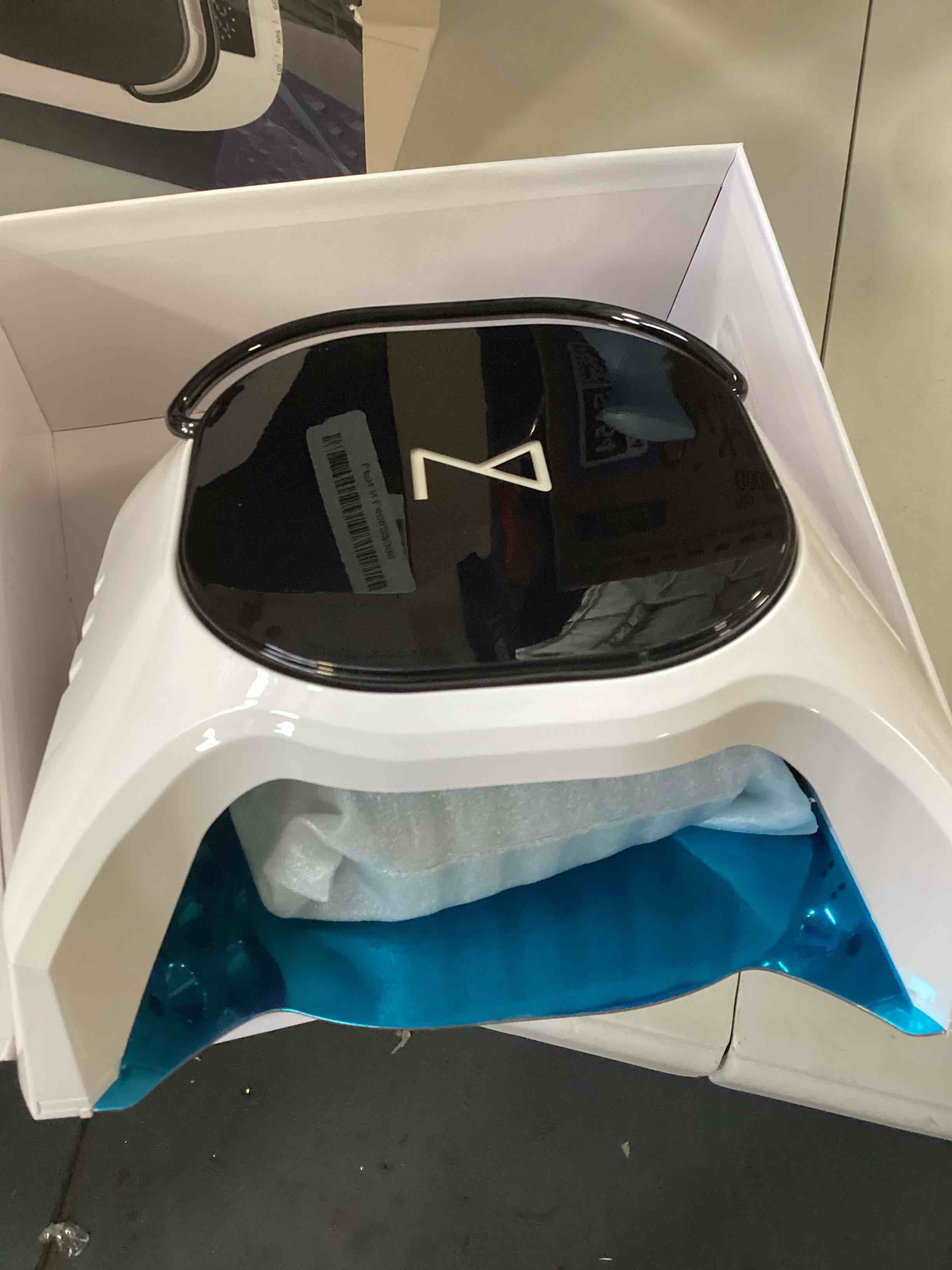 https://s3.amazonaws.com/lotting-images-prod/bidfta/PPE2170612_1737660465045.jpeg