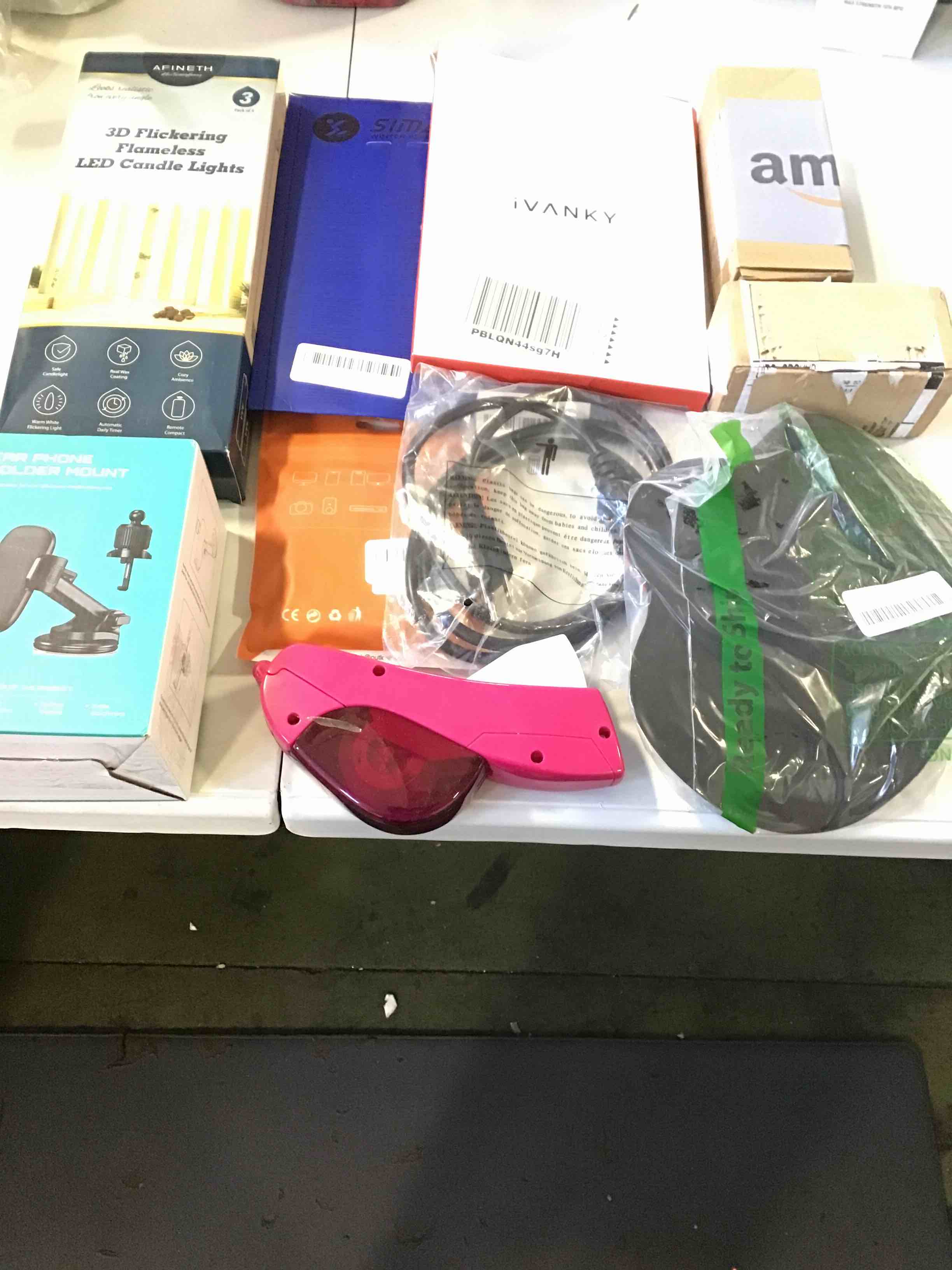 lot of 10 assorted household good including but not limited to