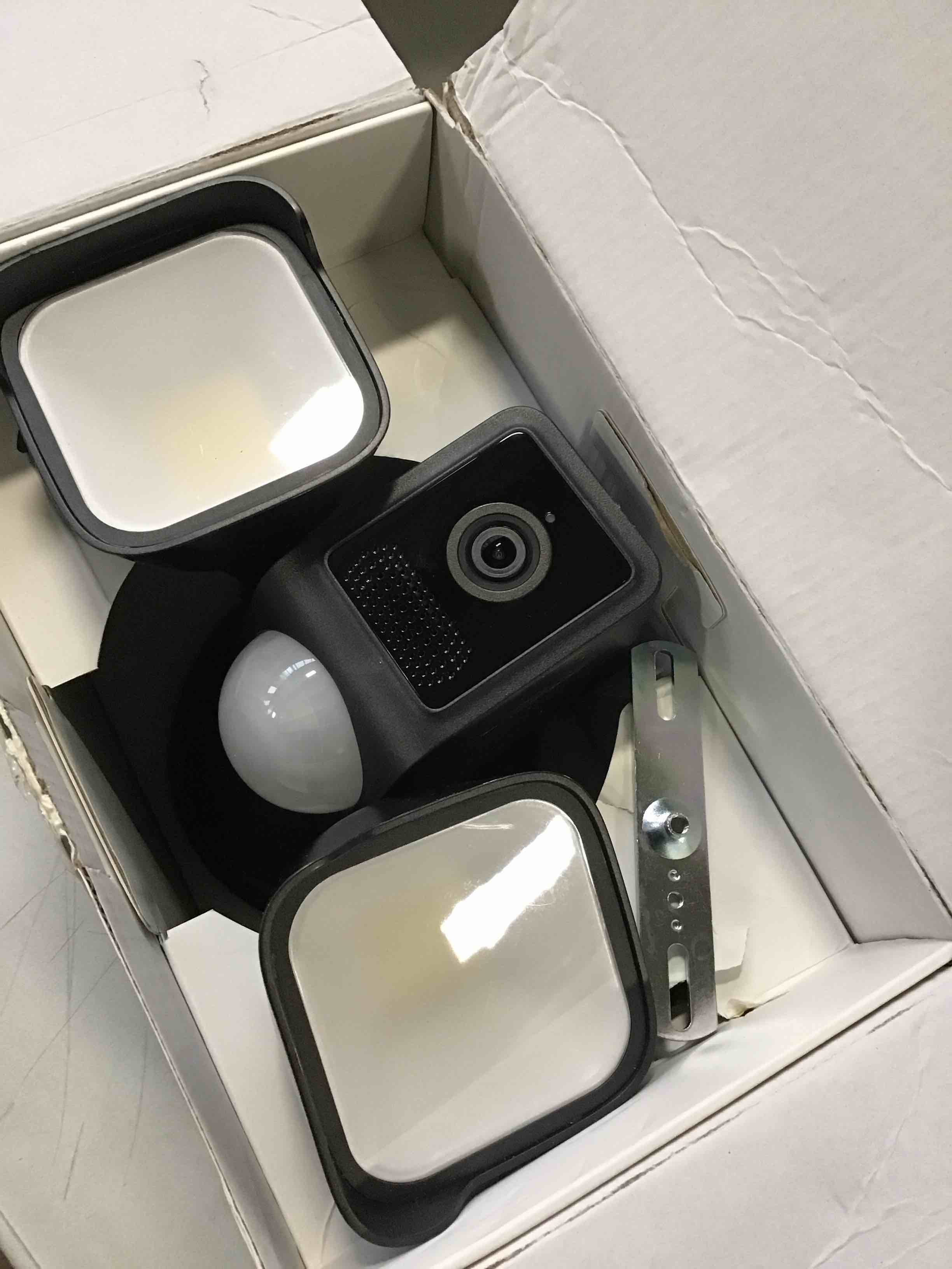 https://s3.amazonaws.com/lotting-images-prod/bidfta/PPE2171826_1738765178672.jpeg