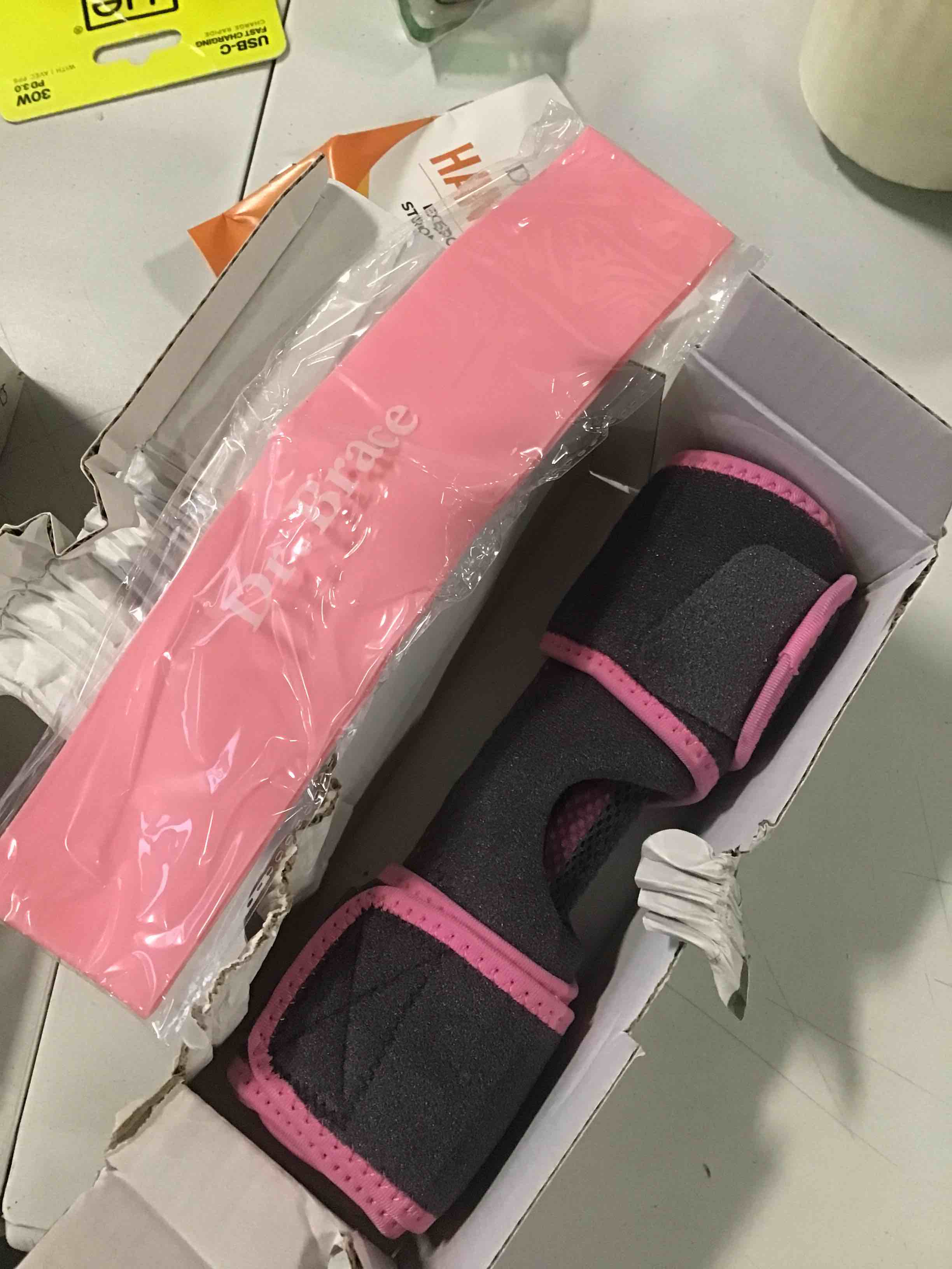 https://s3.amazonaws.com/lotting-images-prod/bidfta/PPE2172017_1738850111720.jpeg