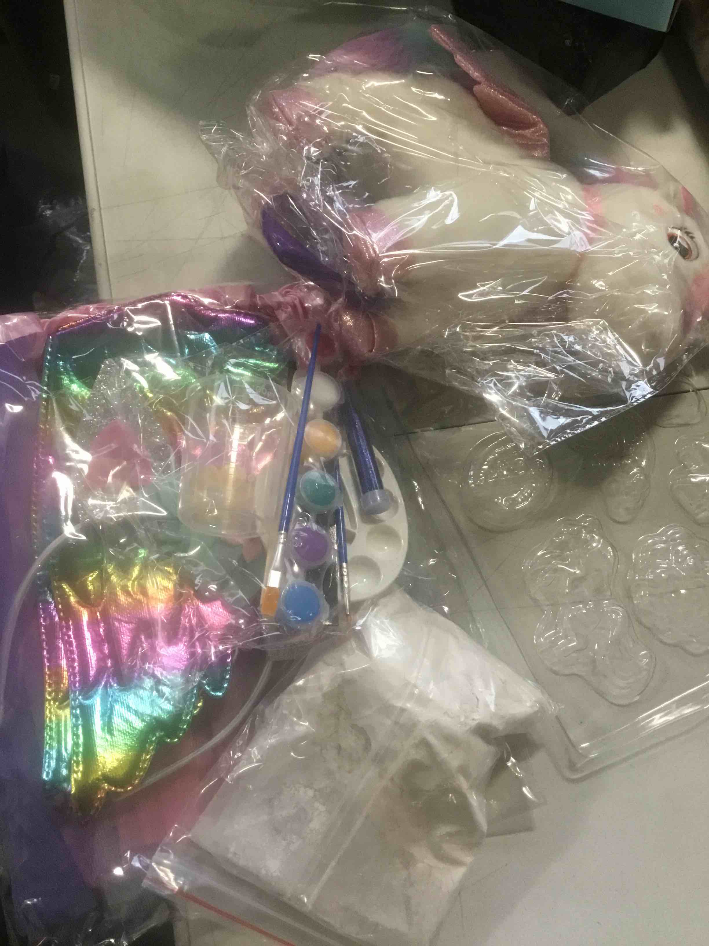 https://s3.amazonaws.com/lotting-images-prod/bidfta/PPE2172432_1739284734828.jpeg