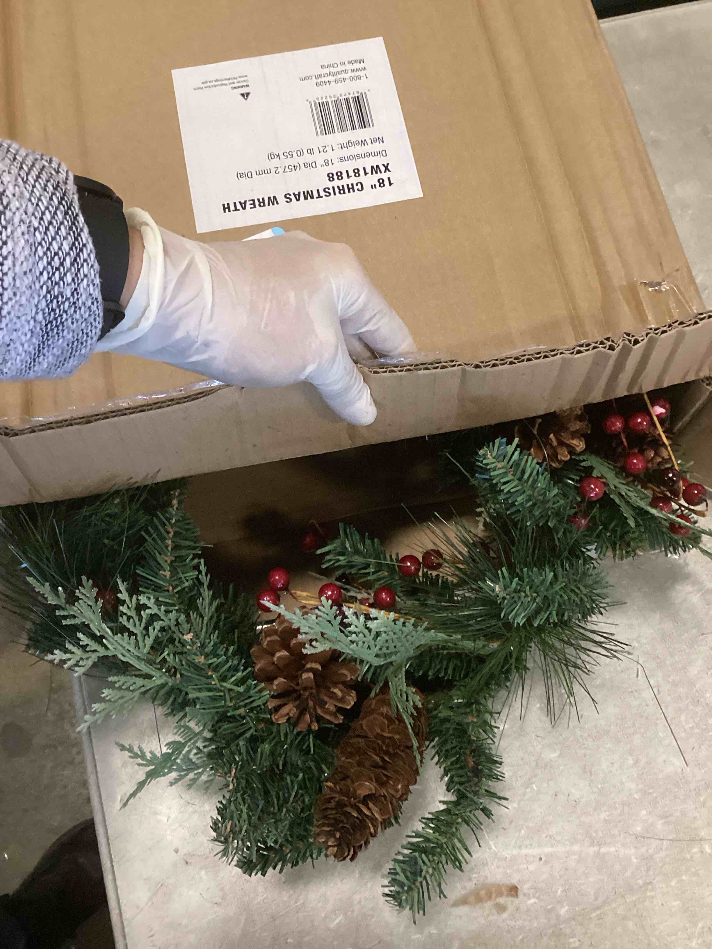 https://s3.amazonaws.com/lotting-images-prod/bidfta/PPE2173431_1738167212360.jpeg
