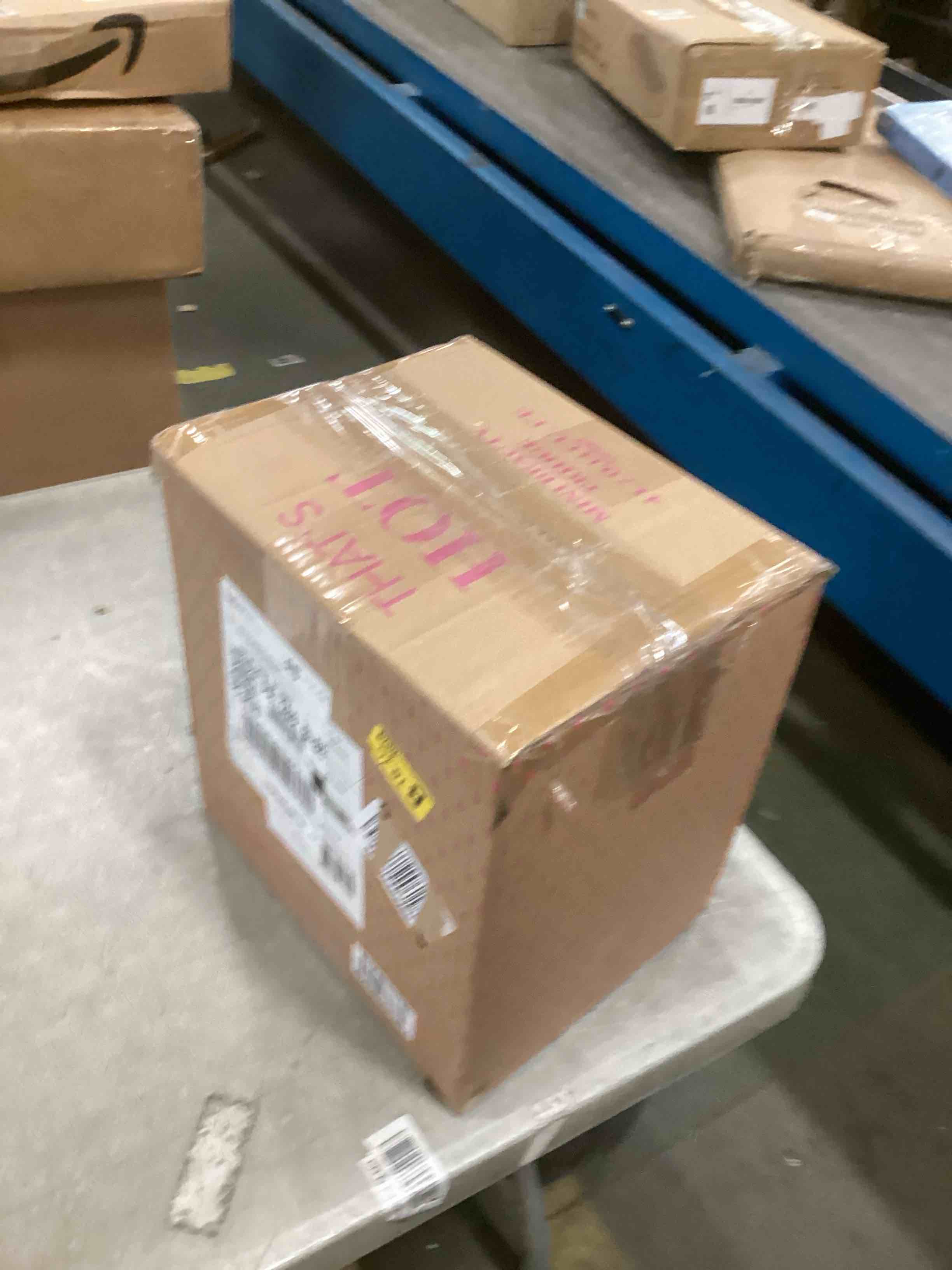 https://s3.amazonaws.com/lotting-images-prod/bidfta/PPE2174887_1738771856373.jpeg
