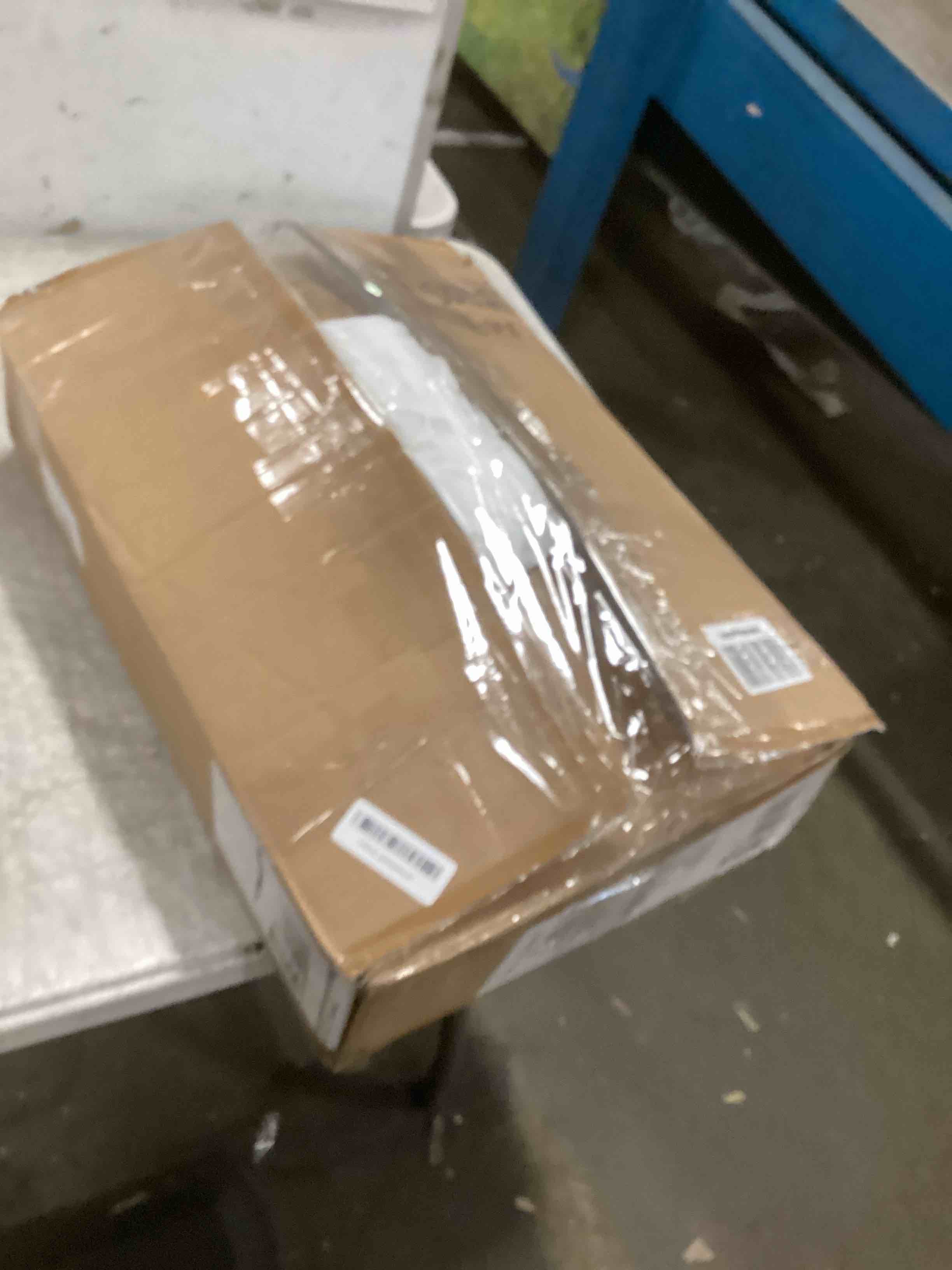 https://s3.amazonaws.com/lotting-images-prod/bidfta/PPE2175228_1738857054100.jpeg