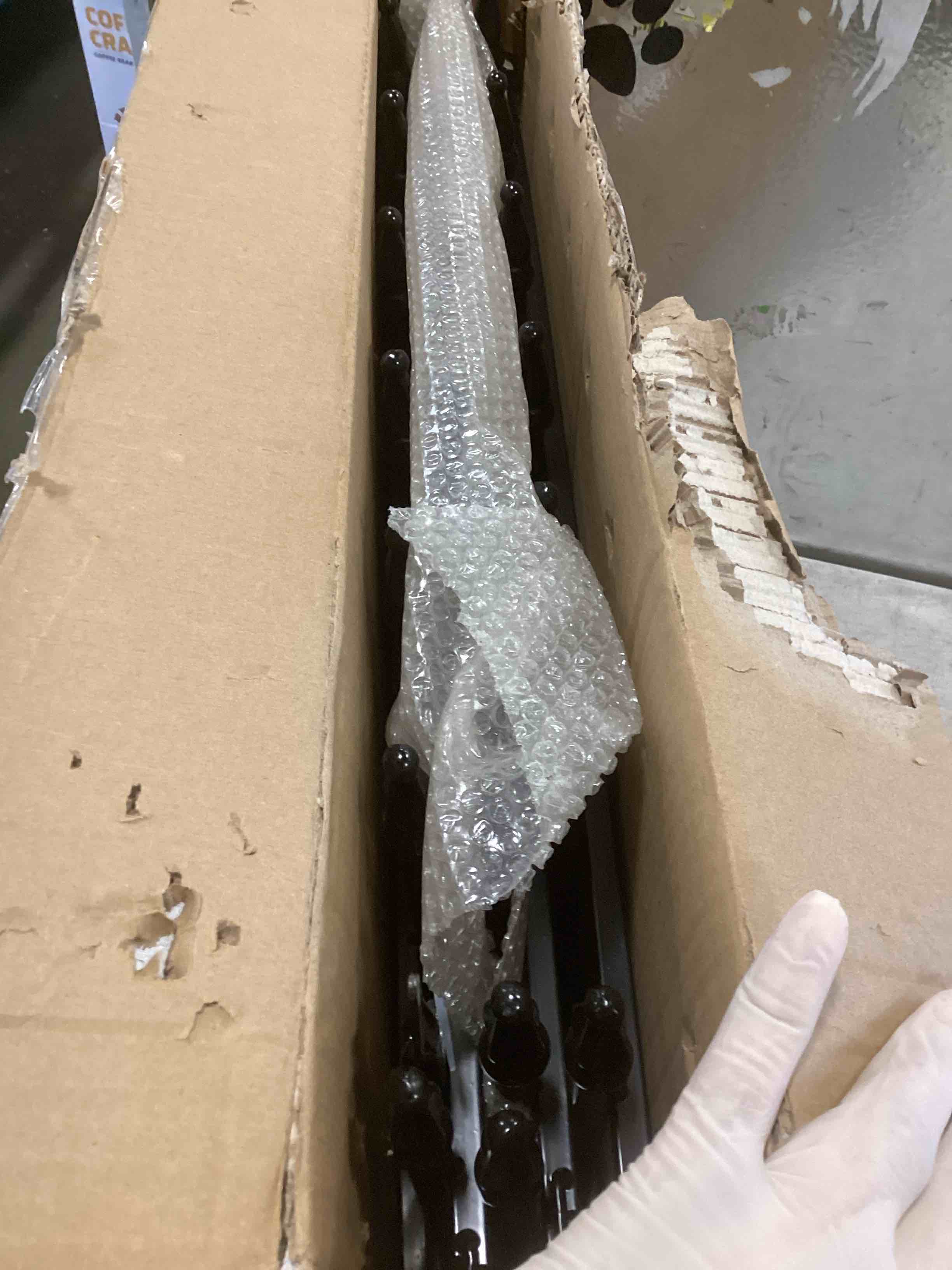 https://s3.amazonaws.com/lotting-images-prod/bidfta/PPE2175556_1738941976036.jpeg