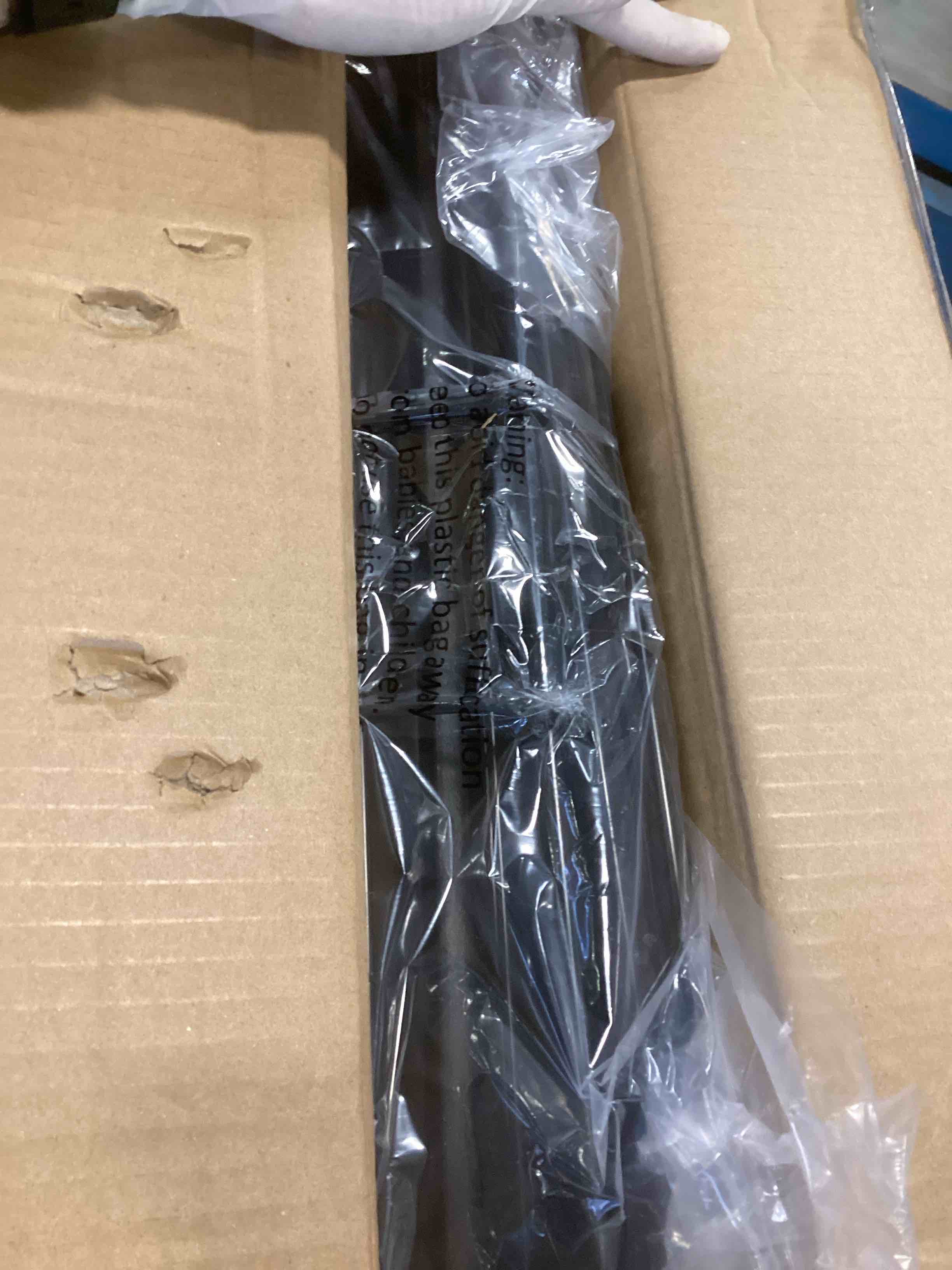 https://s3.amazonaws.com/lotting-images-prod/bidfta/PPE2175657_1738954004688.jpeg