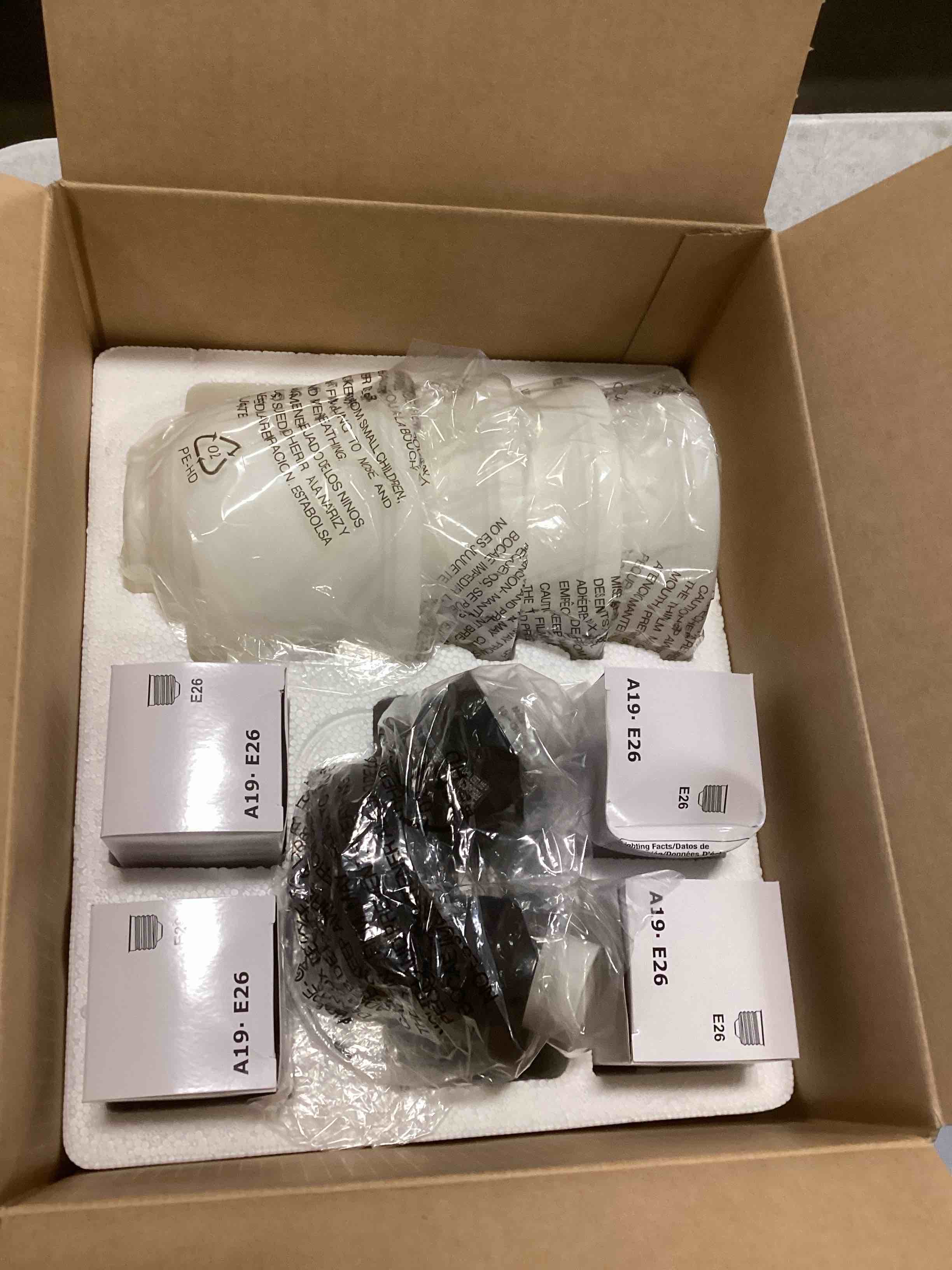 https://s3.amazonaws.com/lotting-images-prod/bidfta/PPE2175900_1739214725754.jpeg