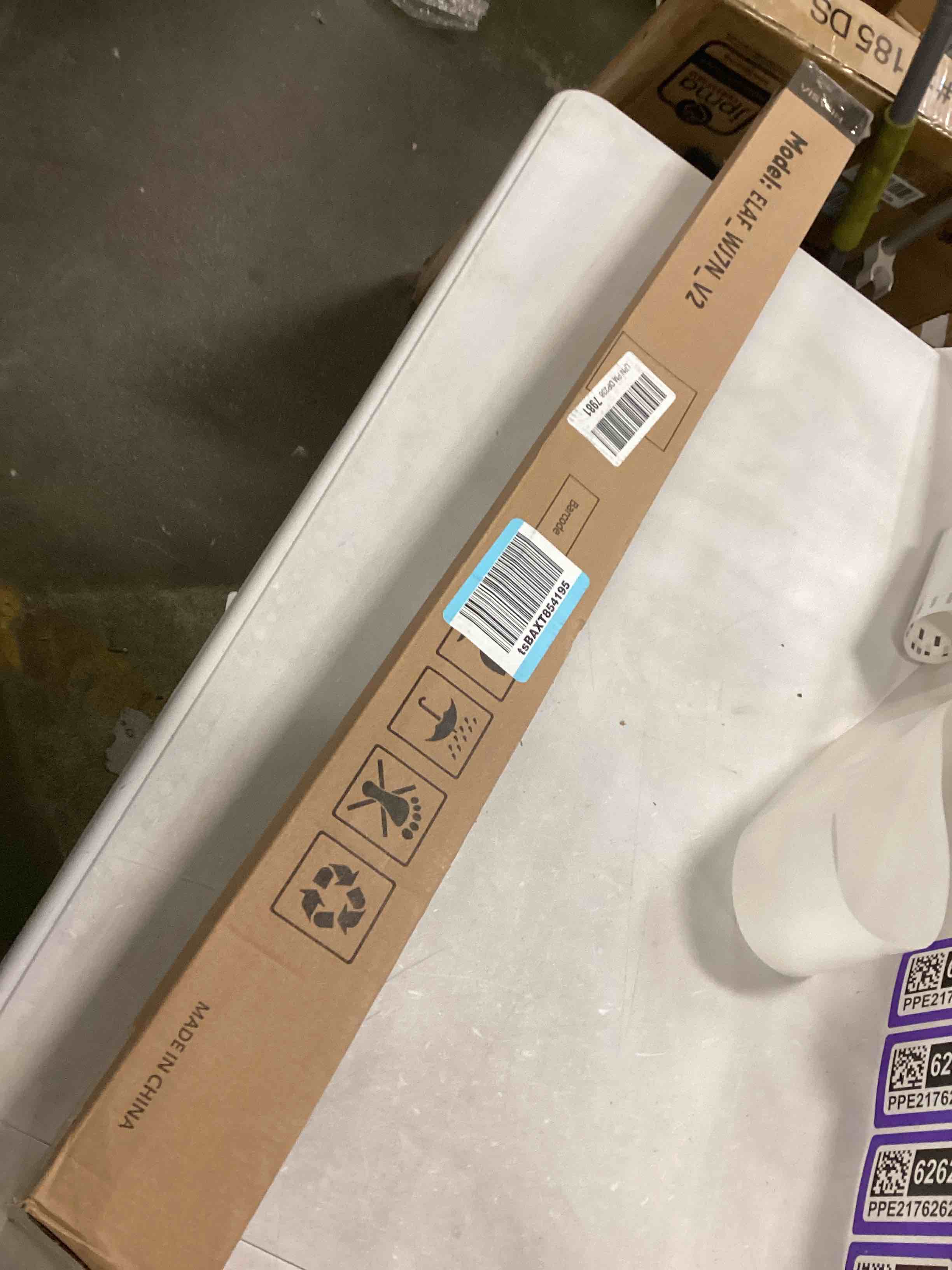 https://s3.amazonaws.com/lotting-images-prod/bidfta/PPE2176260_1739198651149.jpeg
