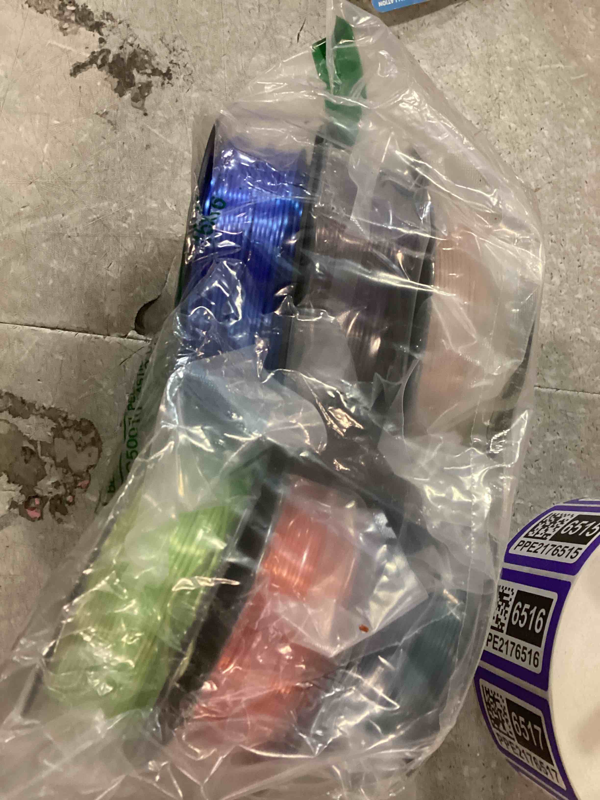 https://s3.amazonaws.com/lotting-images-prod/bidfta/PPE2176508_1739283938486.jpeg