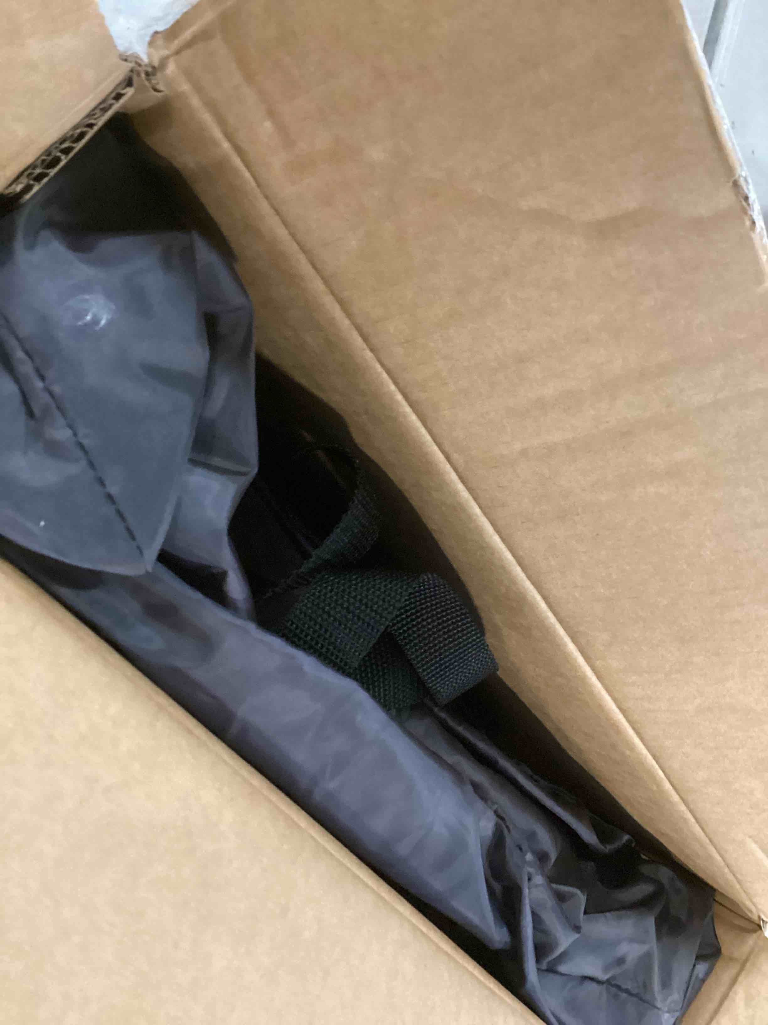 https://s3.amazonaws.com/lotting-images-prod/bidfta/PPE2176607_1739299174875.jpeg