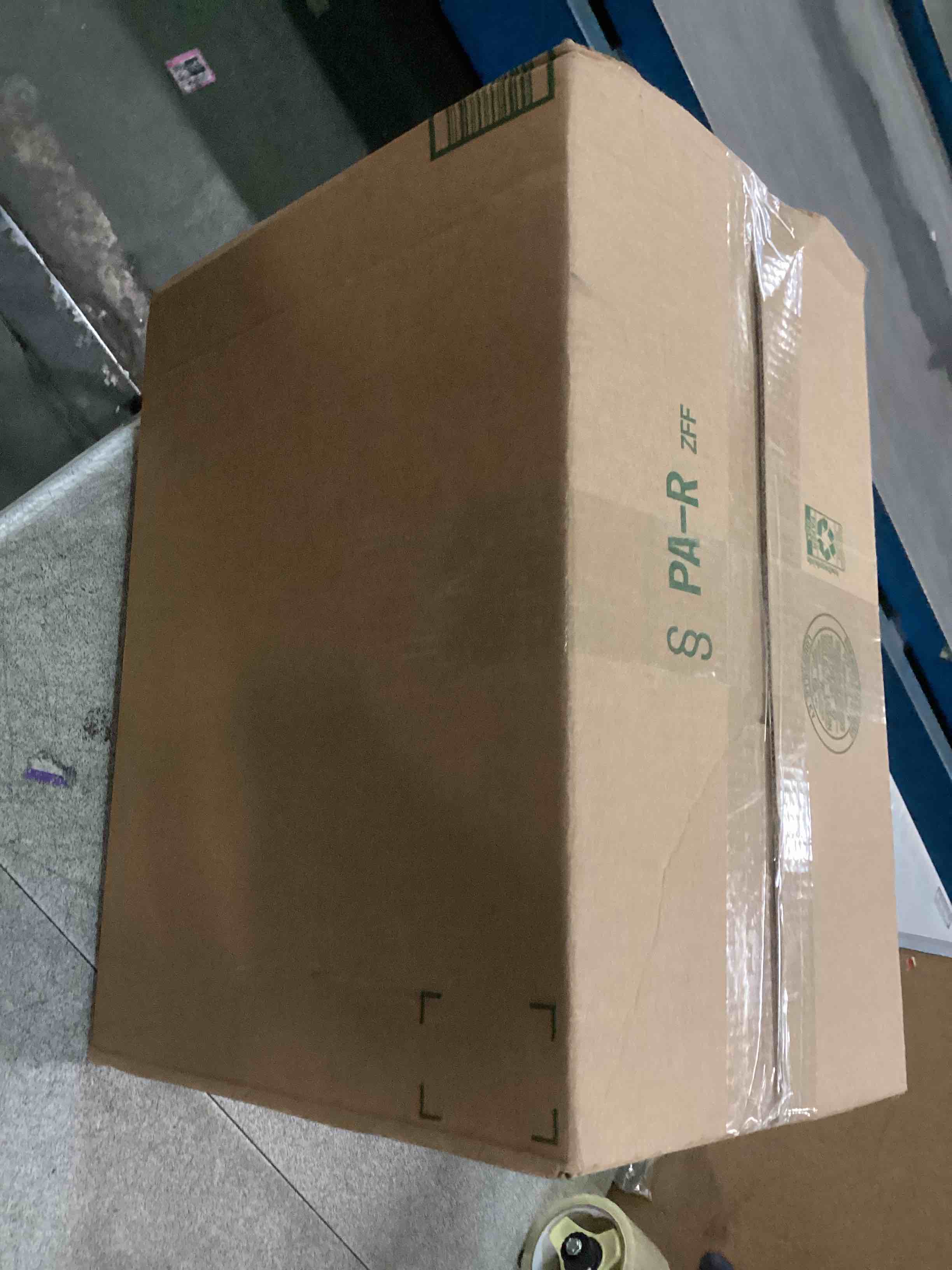 https://s3.amazonaws.com/lotting-images-prod/bidfta/PPE2177032_1739452910127.jpeg
