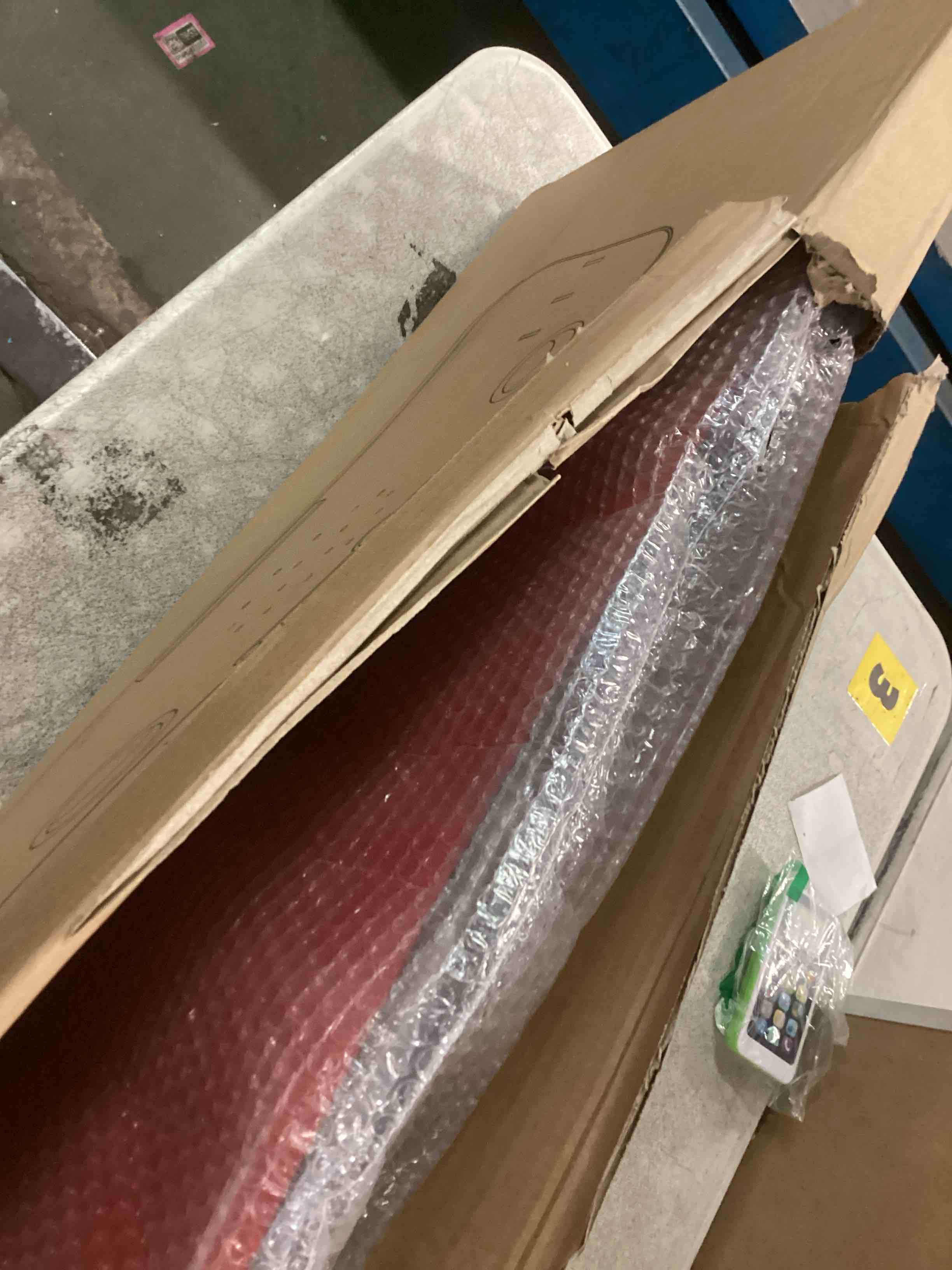 https://s3.amazonaws.com/lotting-images-prod/bidfta/PPE2177070_1739456595313.jpeg