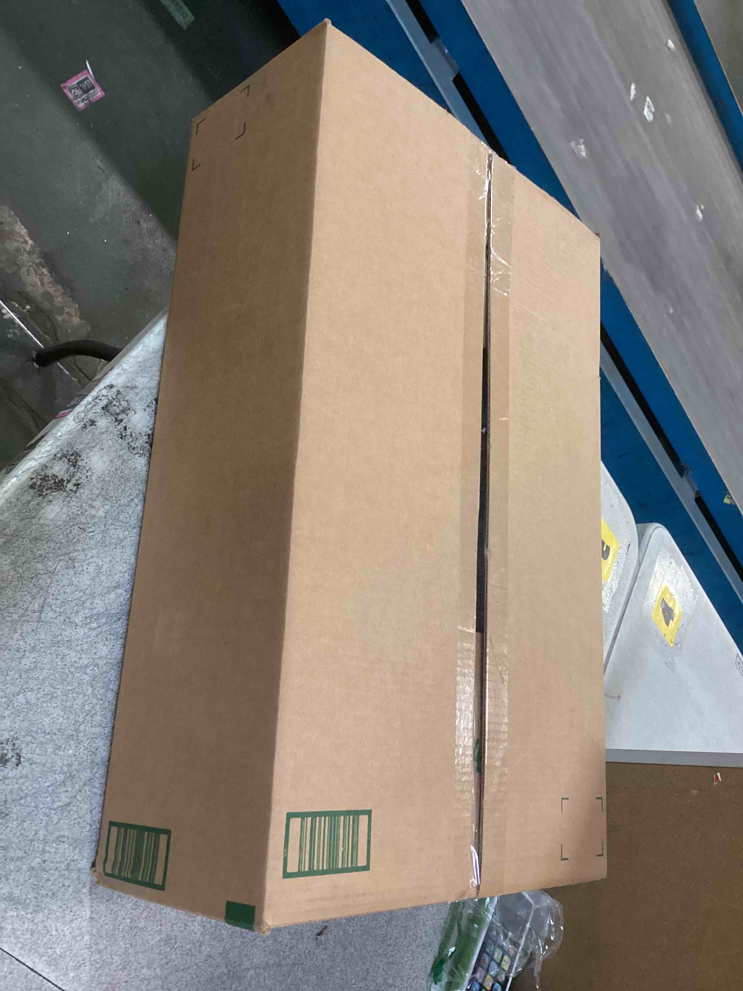 https://s3.amazonaws.com/lotting-images-prod/bidfta/PPE2177152_1739465683309.jpeg