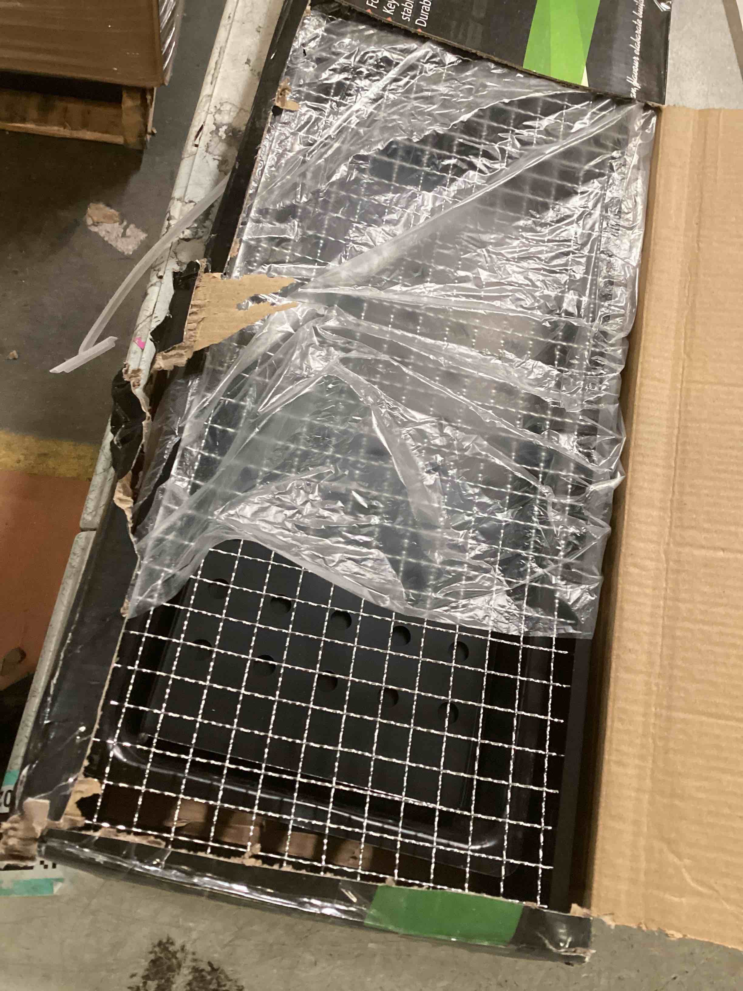 https://s3.amazonaws.com/lotting-images-prod/bidfta/PPE2177347_1739550083839.jpeg