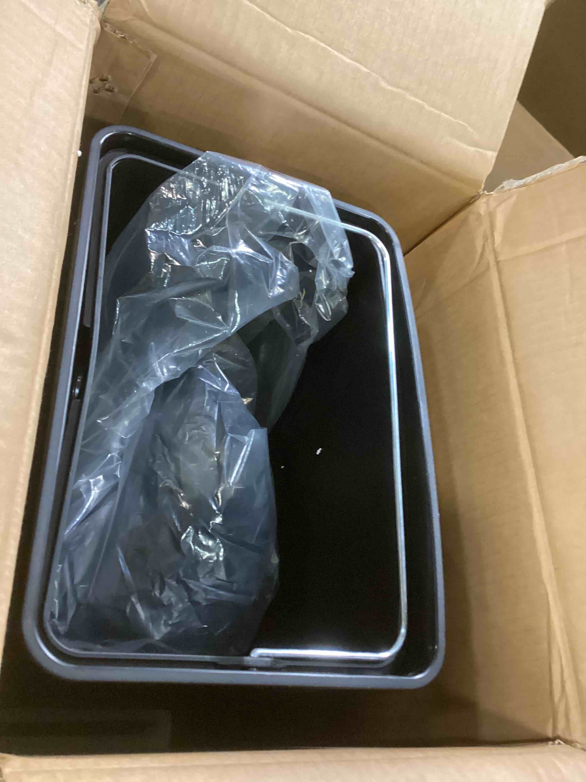 https://s3.amazonaws.com/lotting-images-prod/bidfta/PPE2177359_1739550931551.jpeg