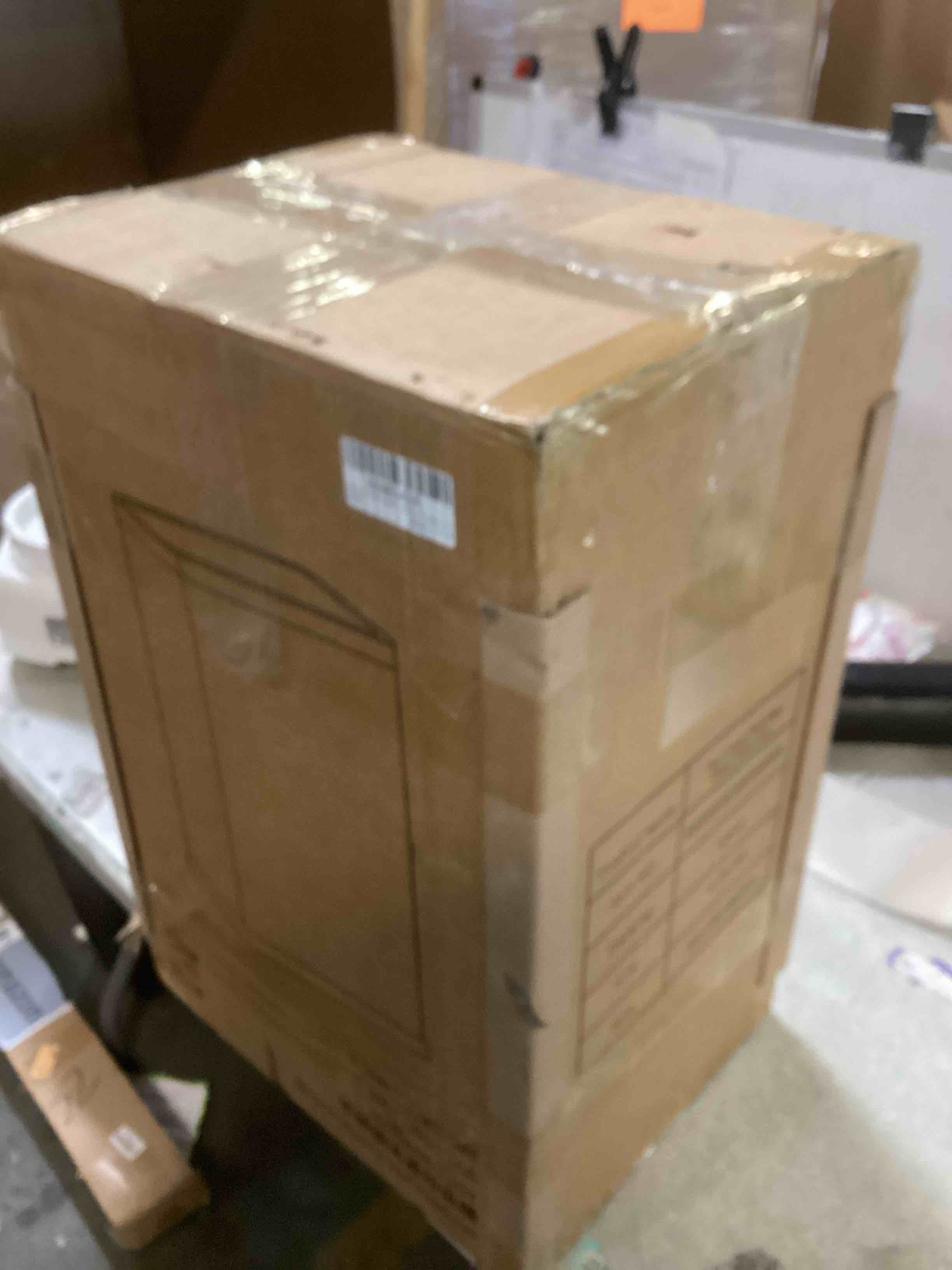 https://s3.amazonaws.com/lotting-images-prod/bidfta/PPE2177359_1739550966711.jpeg