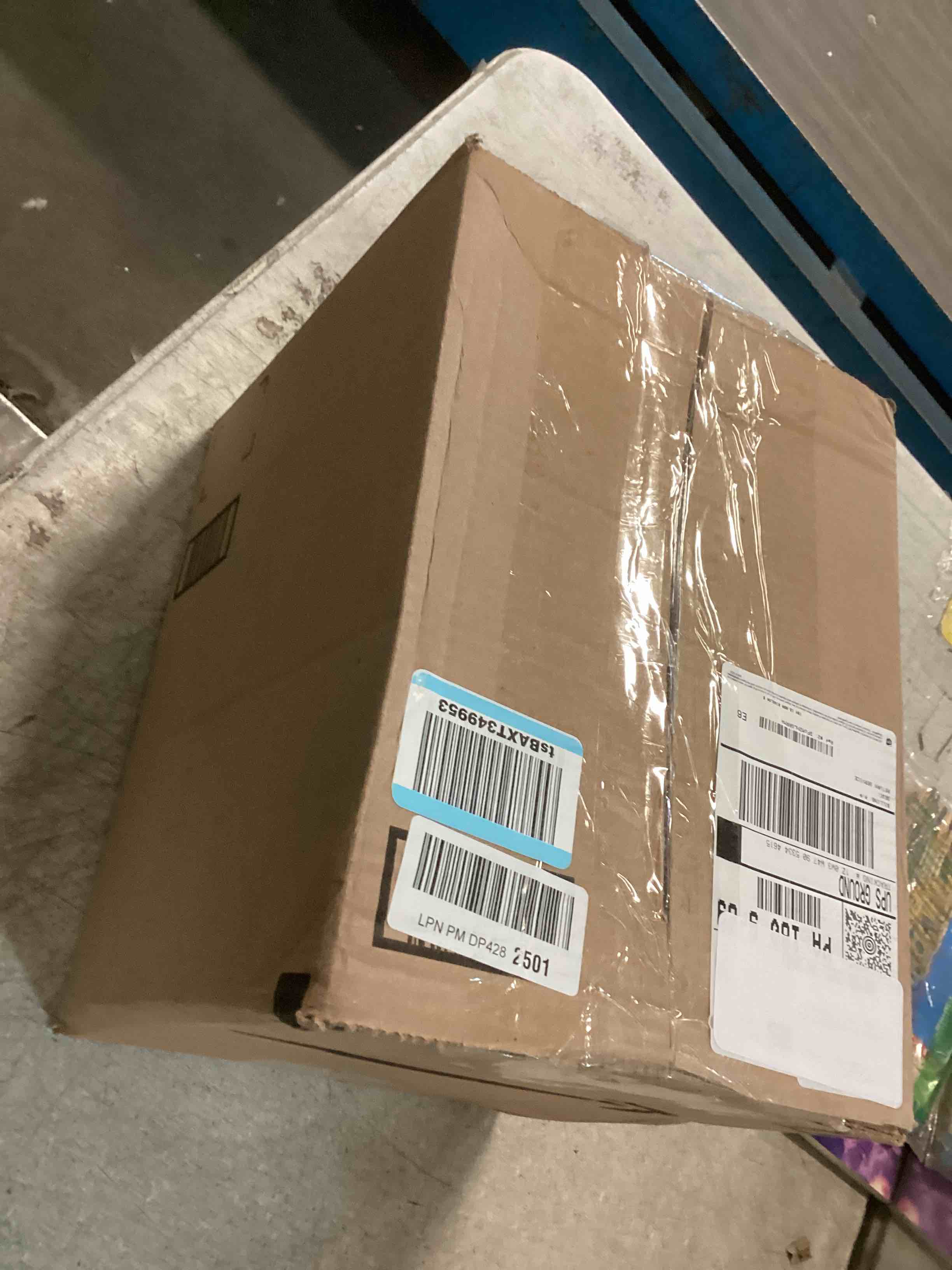 https://s3.amazonaws.com/lotting-images-prod/bidfta/PPE2177595_1739807595367.jpeg