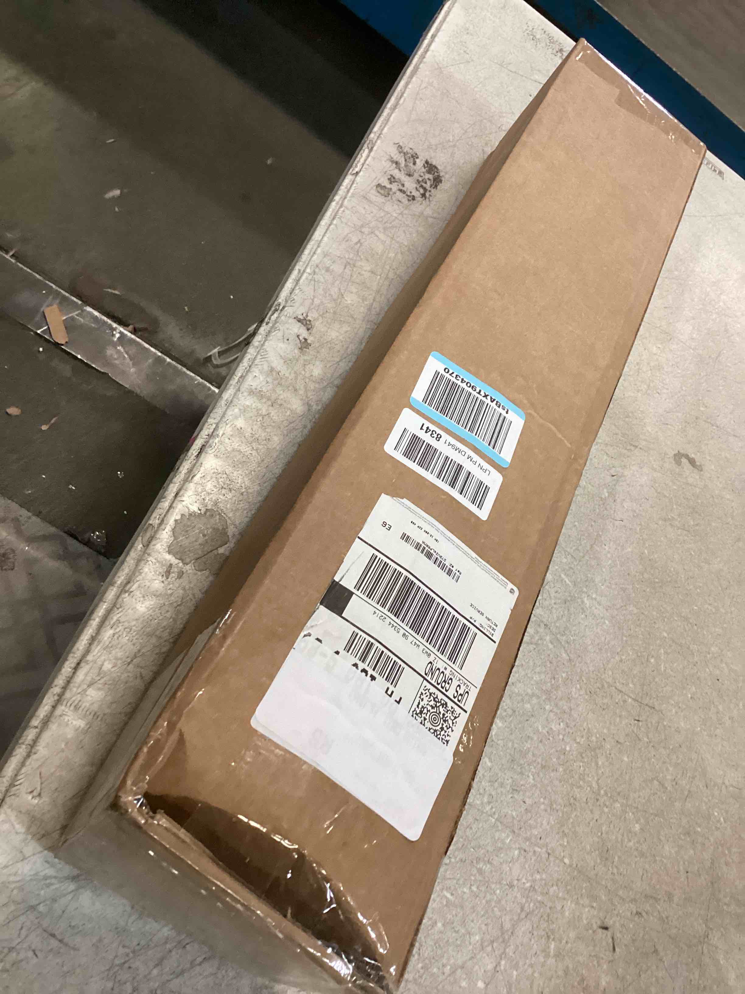 https://s3.amazonaws.com/lotting-images-prod/bidfta/PPE2177707_1739820574889.jpeg
