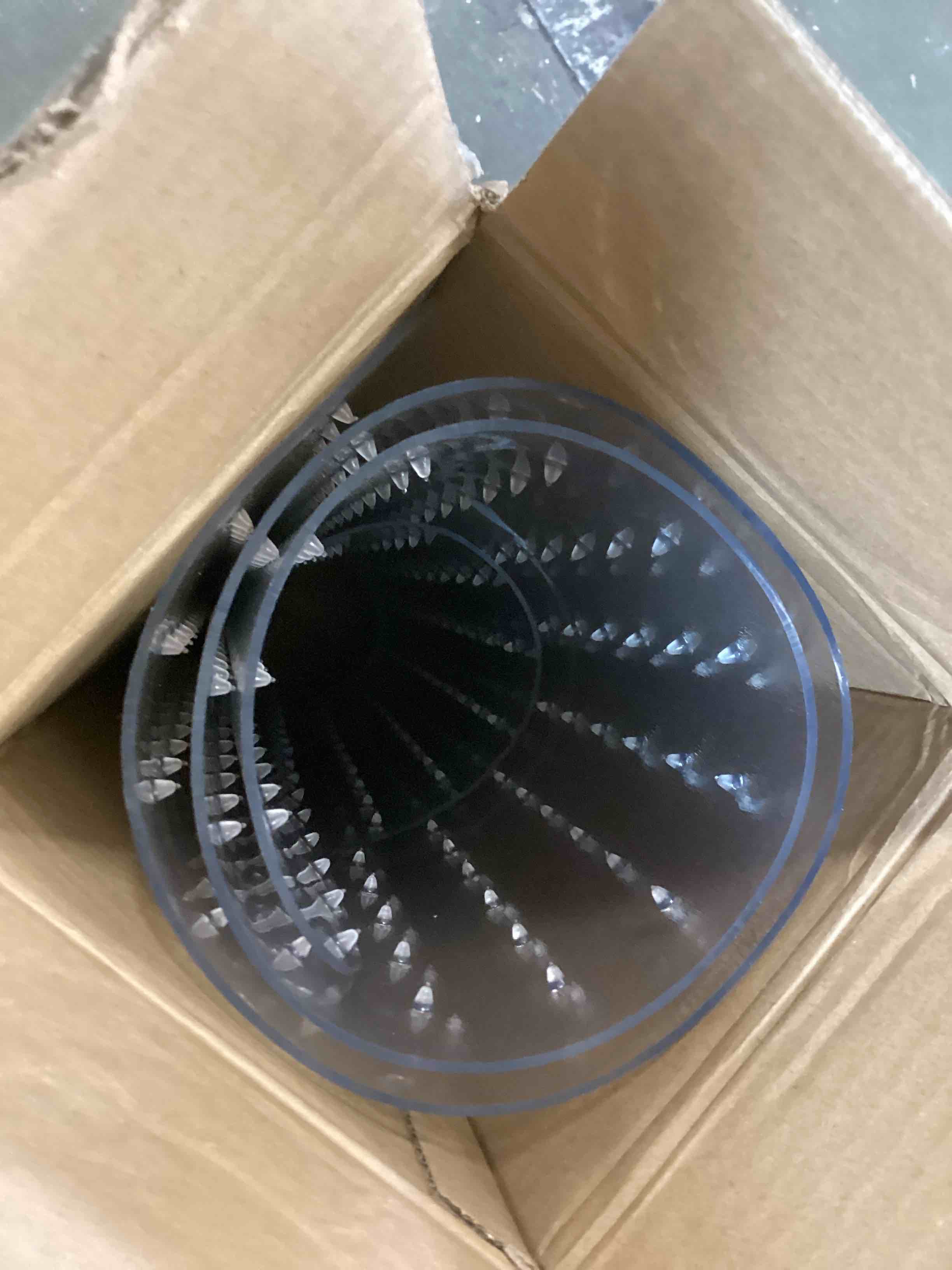 https://s3.amazonaws.com/lotting-images-prod/bidfta/PPE2178132_1739985247347.jpeg
