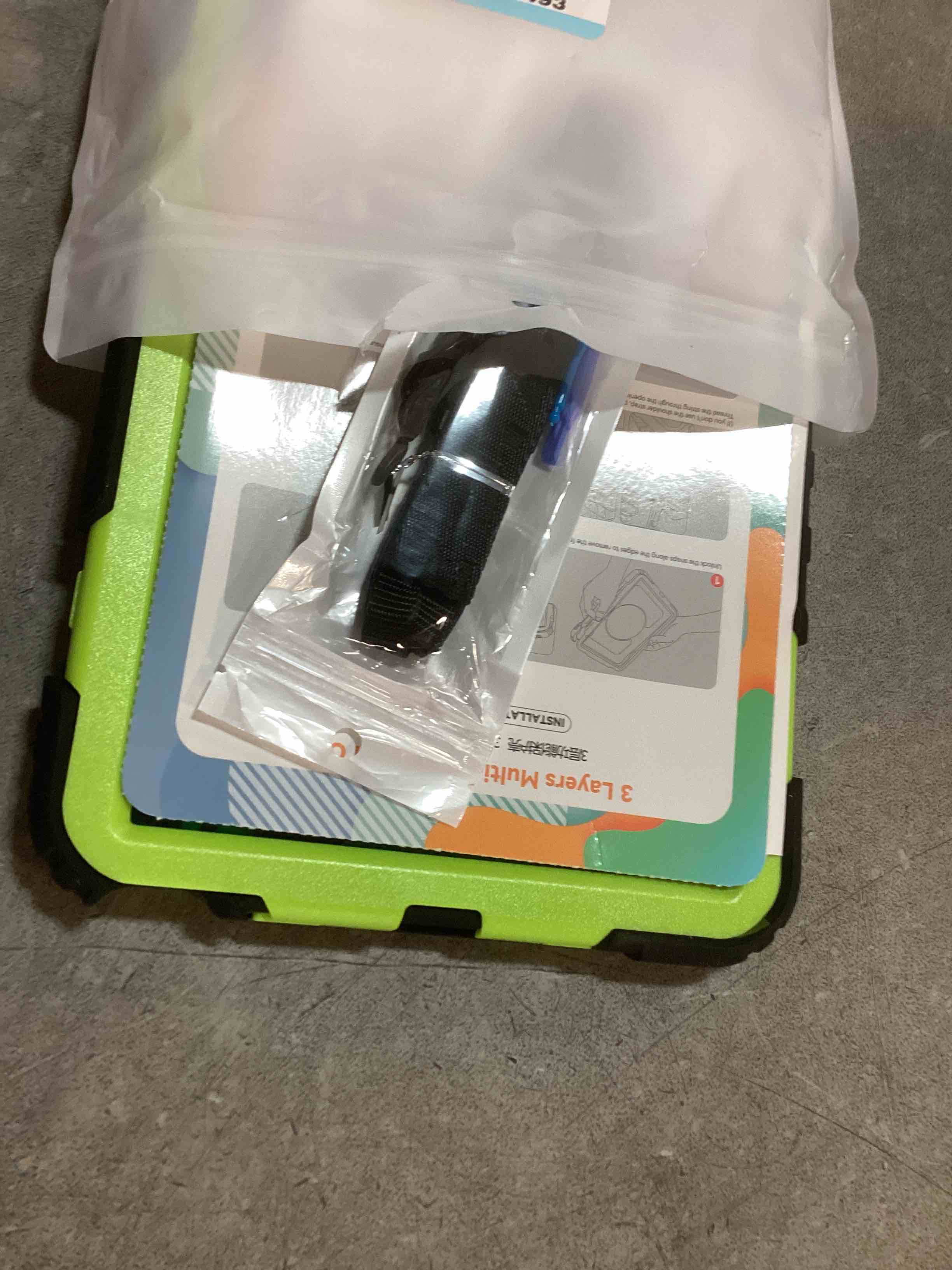 https://s3.amazonaws.com/lotting-images-prod/bidfta/PPE2178369_1740075867352.jpeg