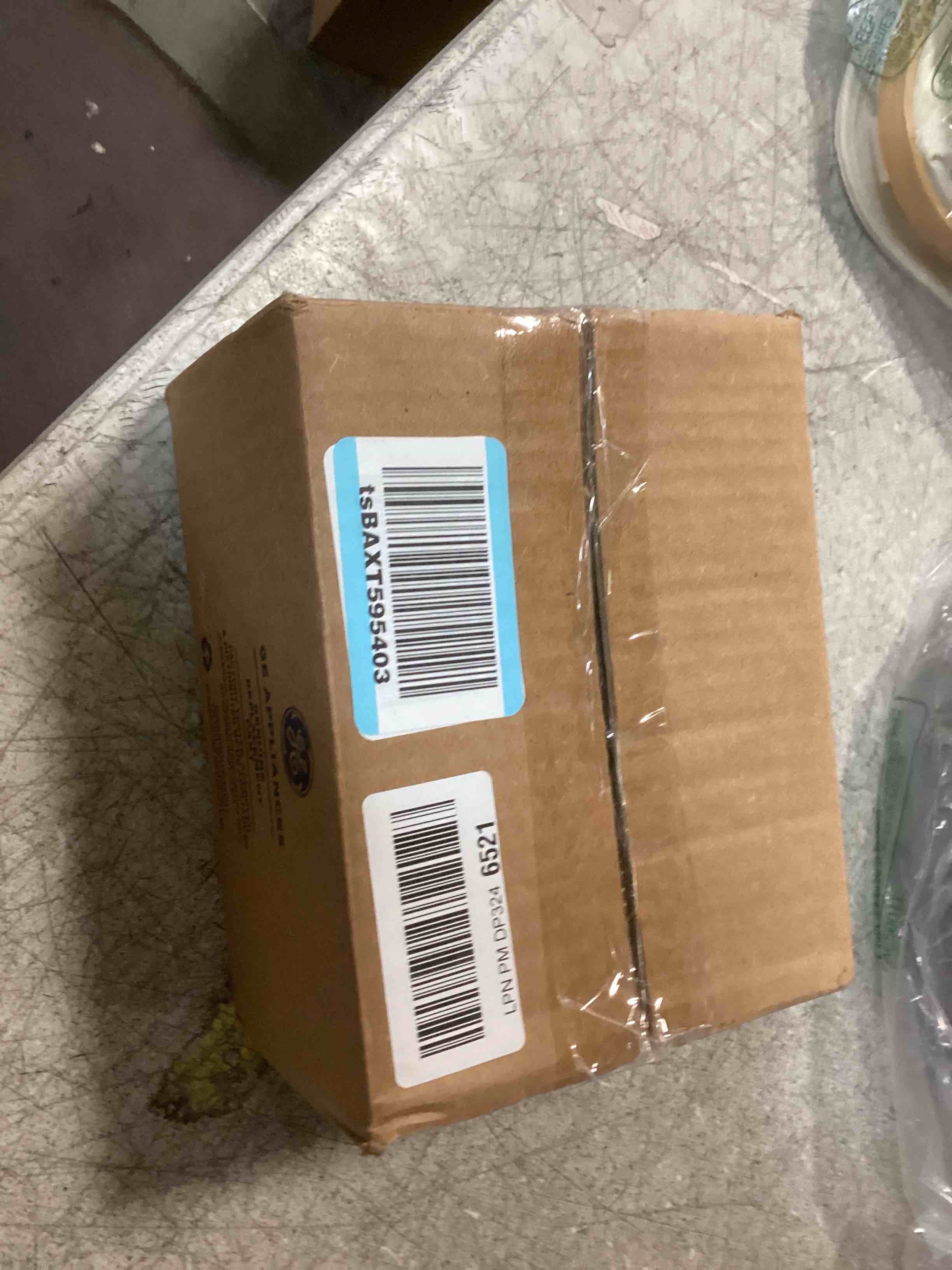 https://s3.amazonaws.com/lotting-images-prod/bidfta/PPE2178526_1740149297725.jpeg