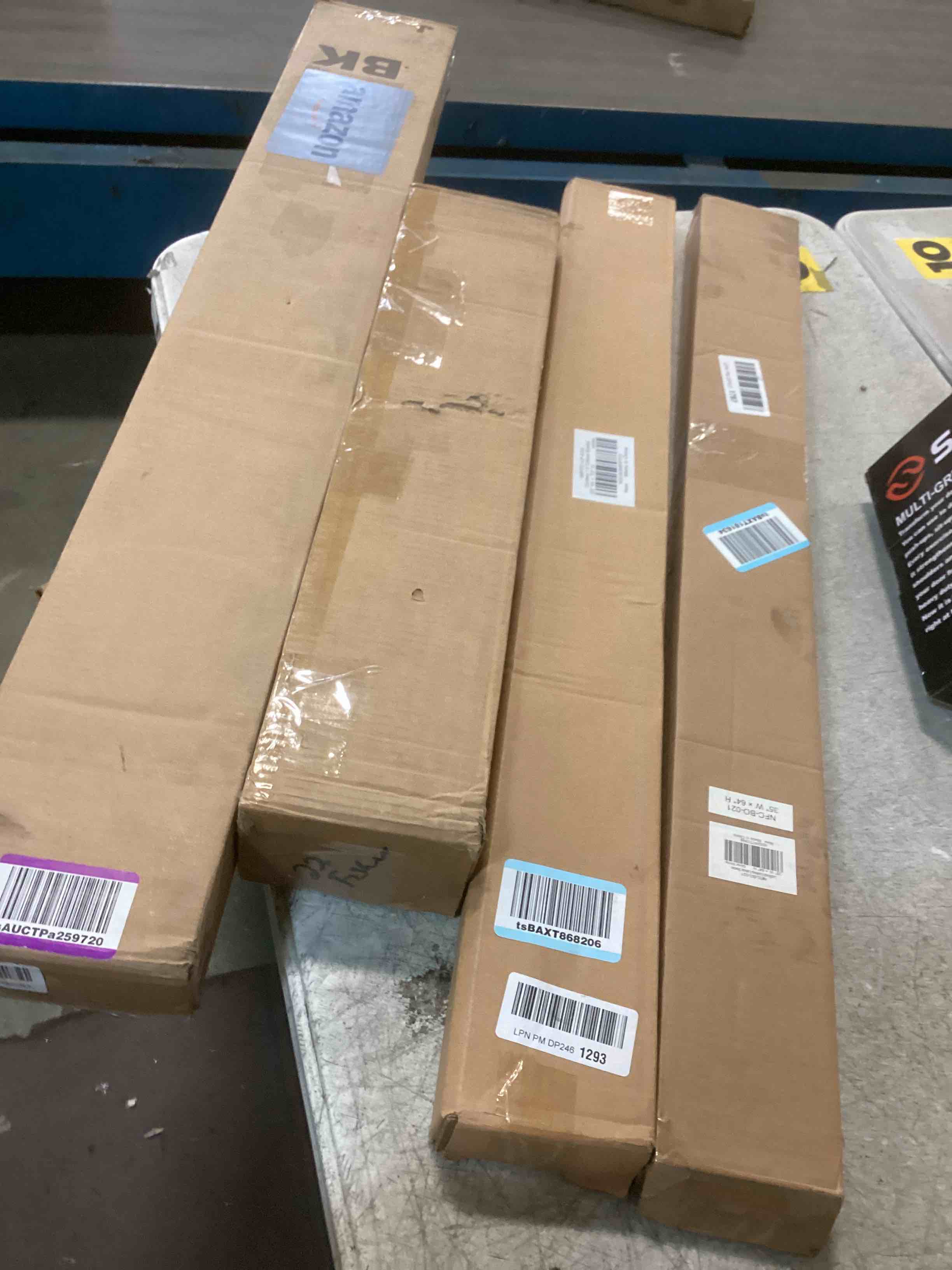 https://s3.amazonaws.com/lotting-images-prod/bidfta/PPE2178660_1740166538300.jpeg