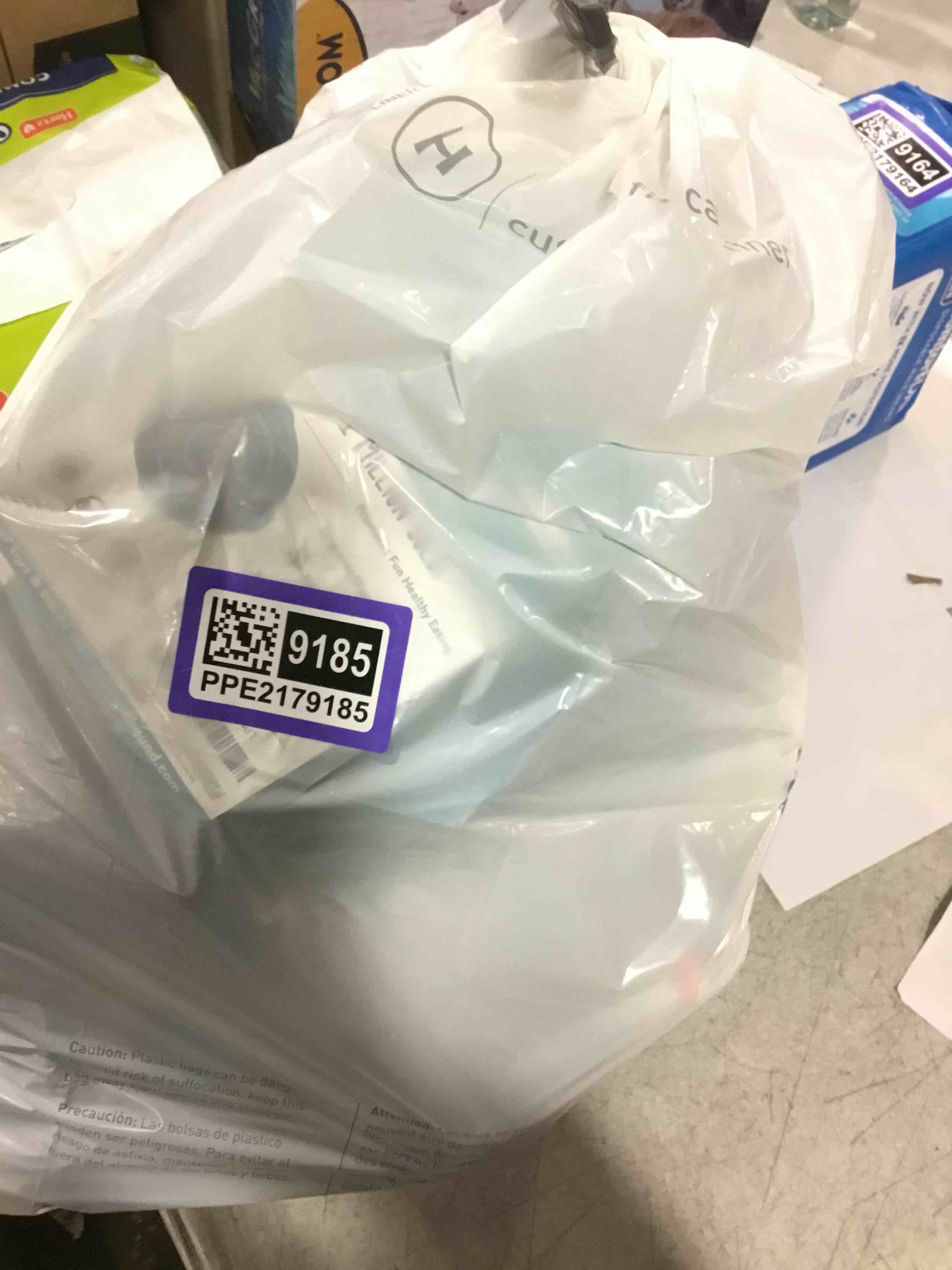 https://s3.amazonaws.com/lotting-images-prod/bidfta/PPE2179188_1736370553126.jpeg