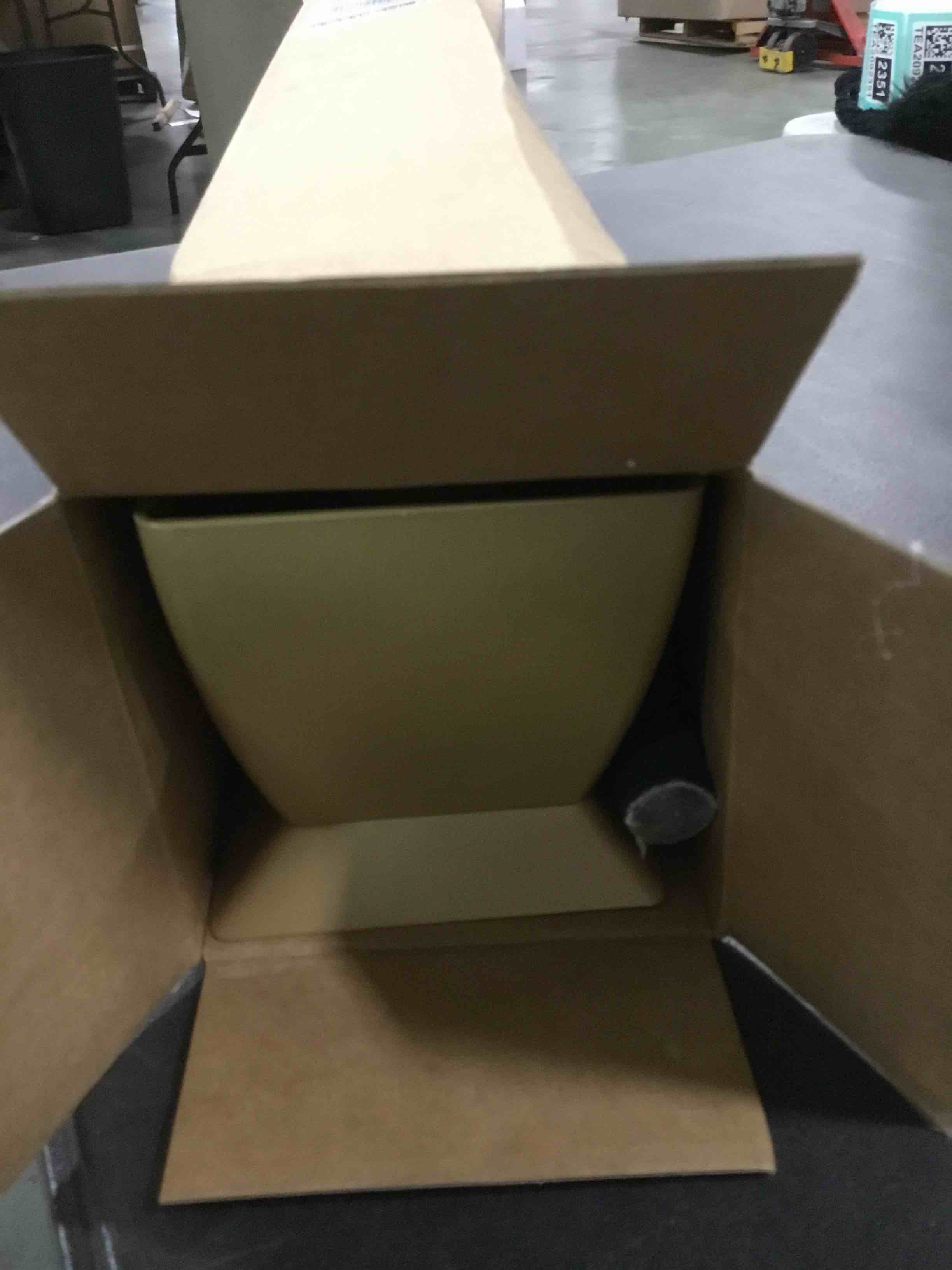 https://s3.amazonaws.com/lotting-images-prod/bidfta/PPE2179219_1736430264911.jpeg