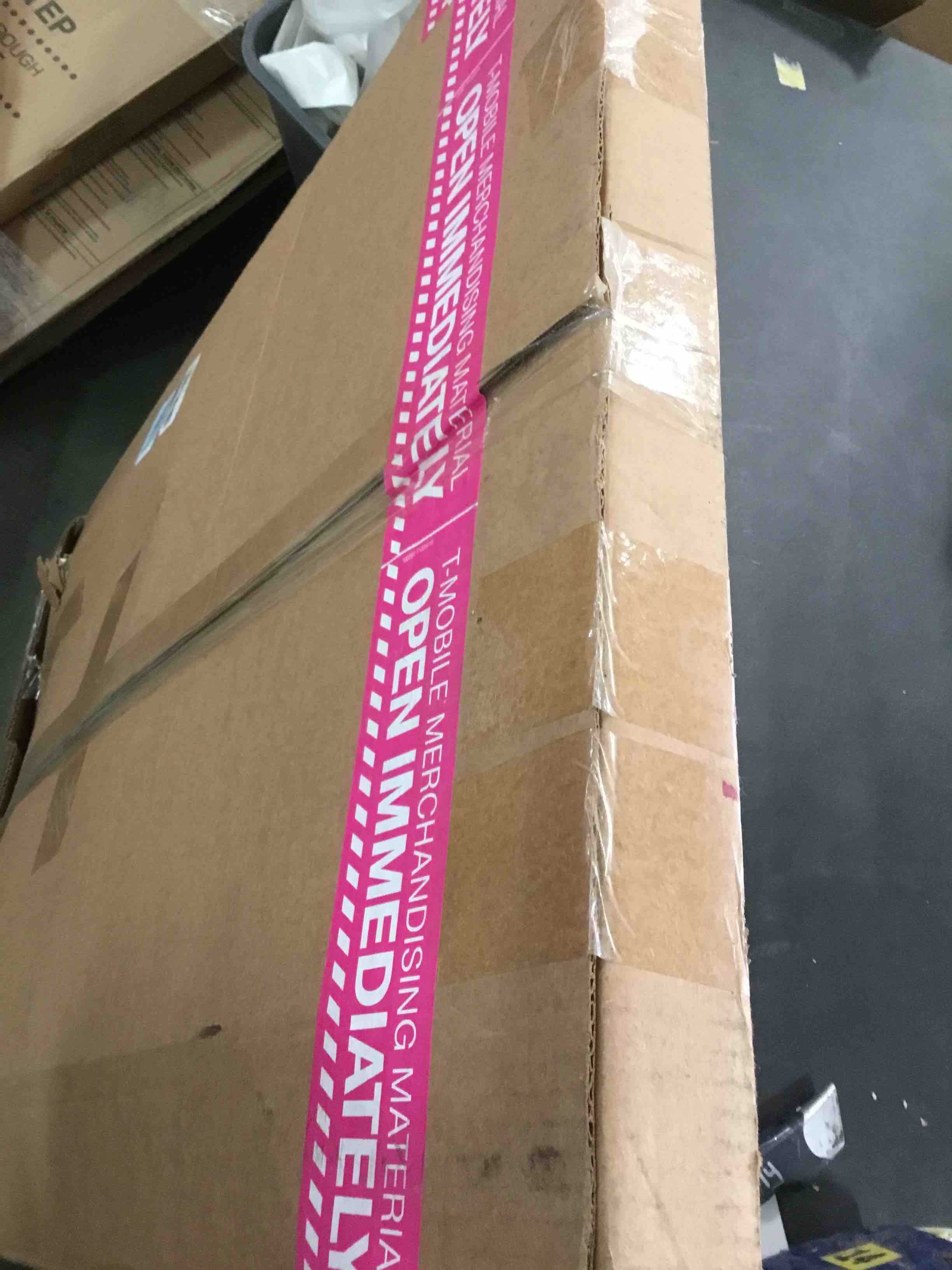 https://s3.amazonaws.com/lotting-images-prod/bidfta/PPE2179249_1736434131372.jpeg