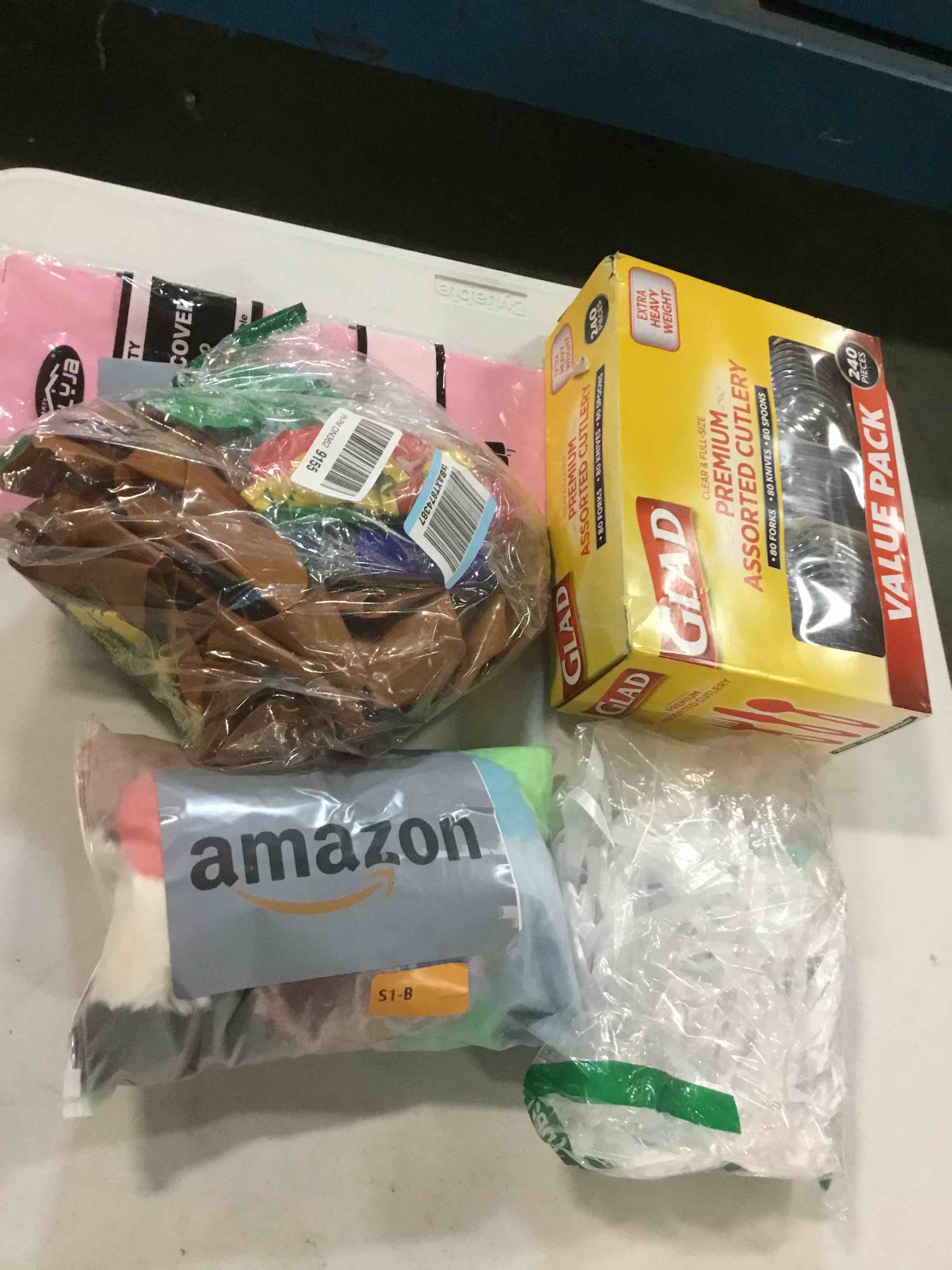 https://s3.amazonaws.com/lotting-images-prod/bidfta/PPE2179372_1736516011067.jpeg