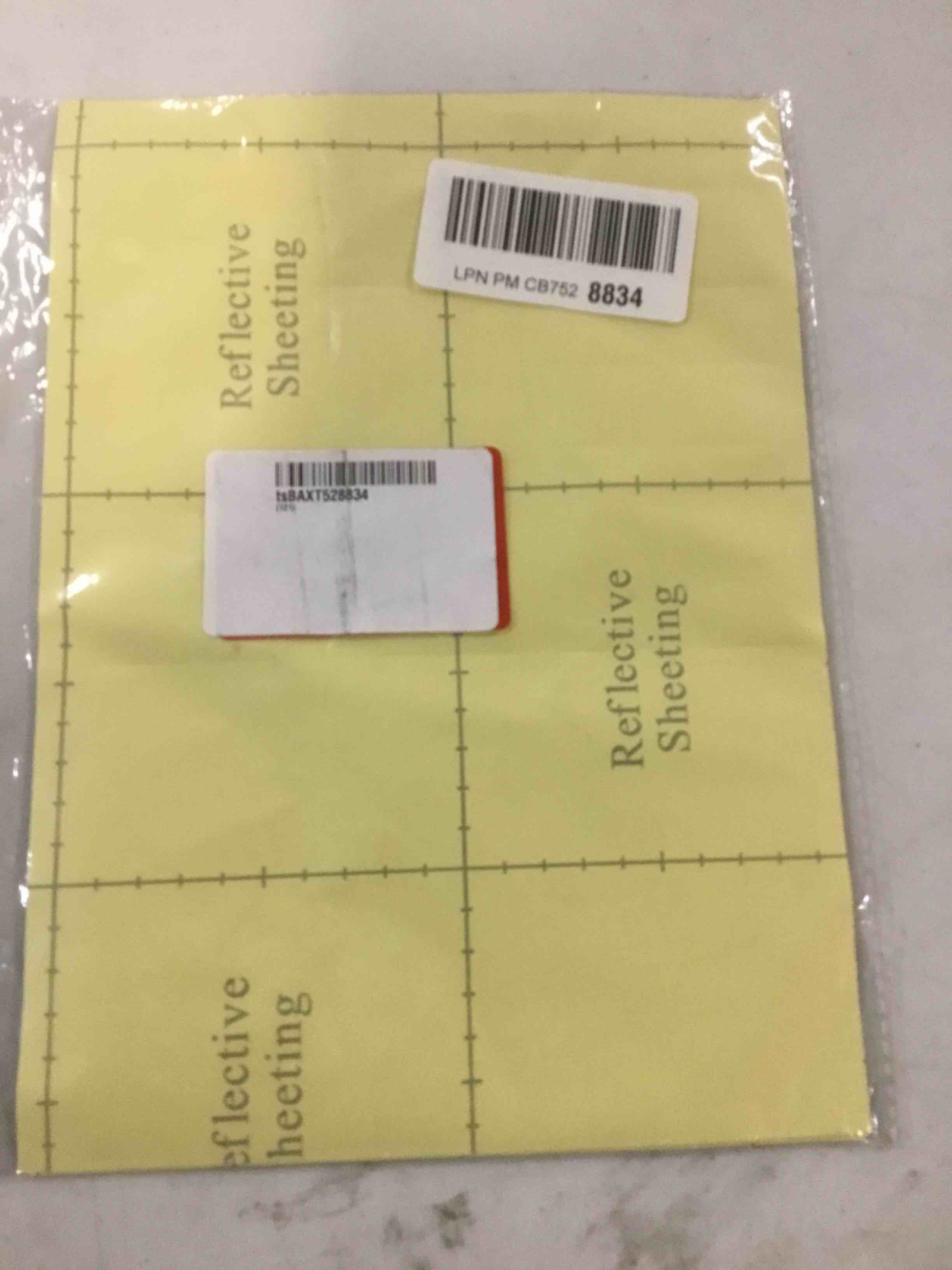 Condition photo showing Good Condition for 3Pack Saudi Arabia Flag Decal - Saudi Arabian Flags Reflective Vinyl Car Stickers - for Car Window Bumper Waterproof Sticker (12 x 8.5 Inch)