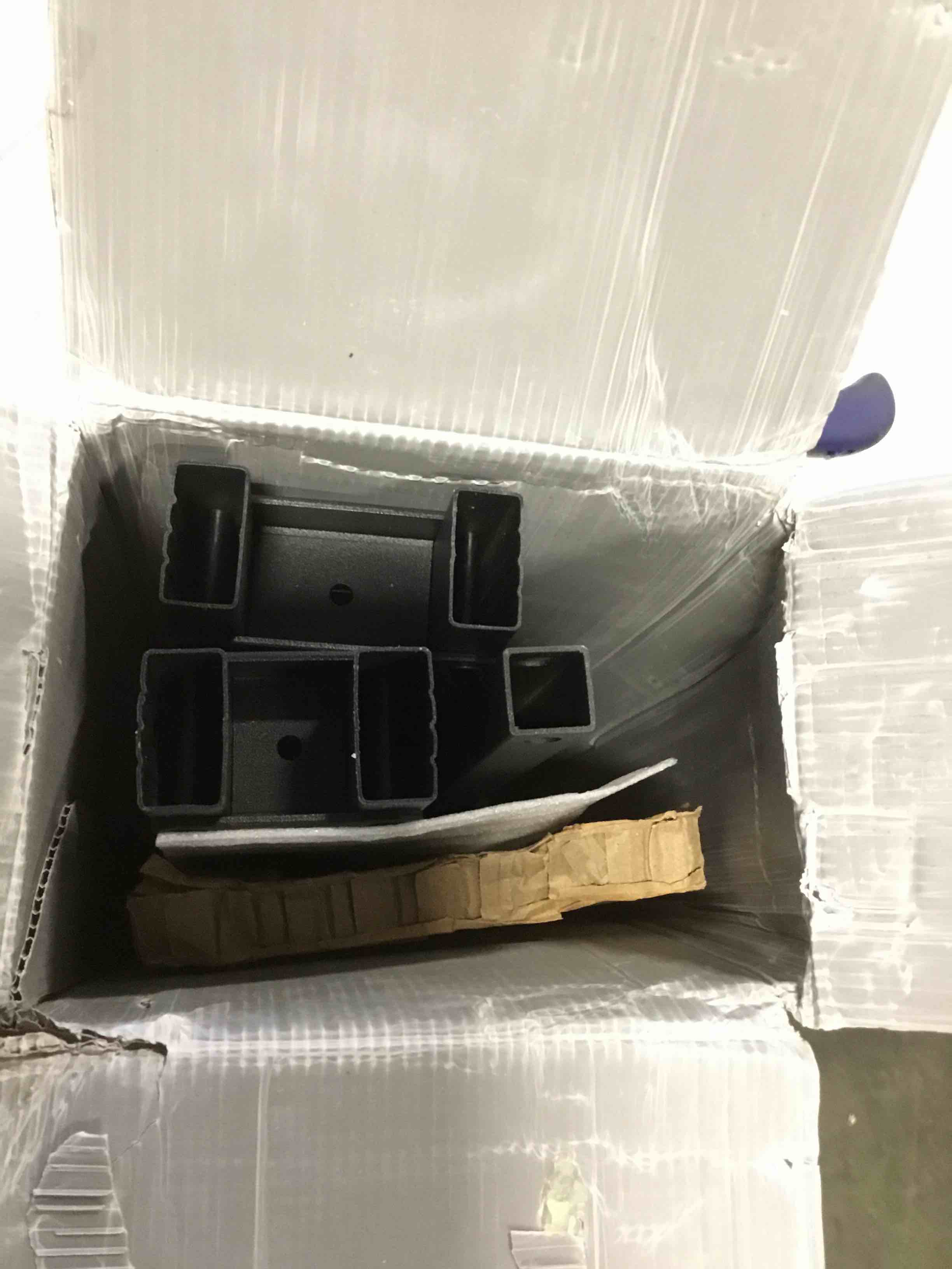 https://s3.amazonaws.com/lotting-images-prod/bidfta/PPE2179725_1737034355581.jpeg