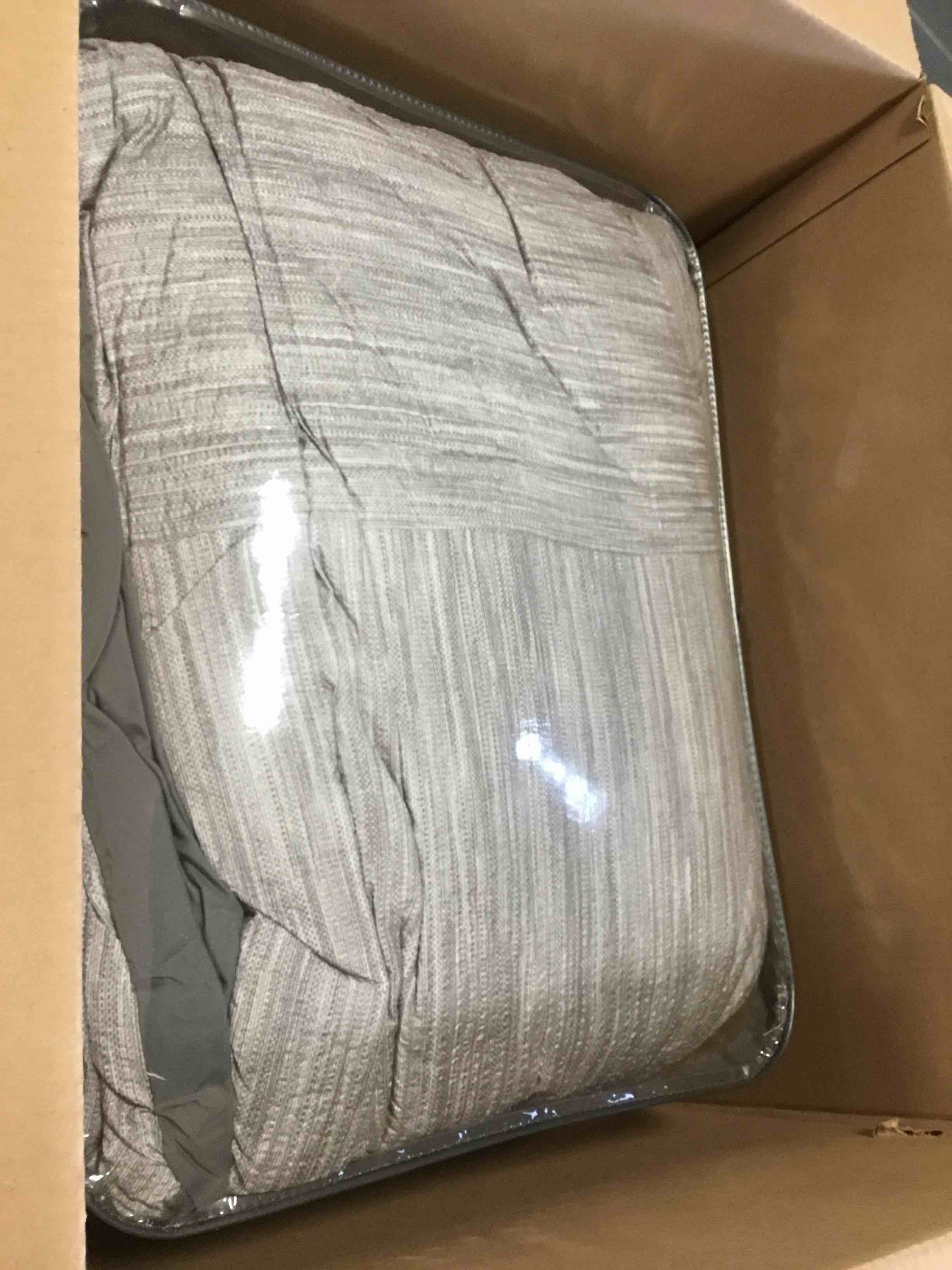 https://s3.amazonaws.com/lotting-images-prod/bidfta/PPE2179732_1737035156570.jpeg