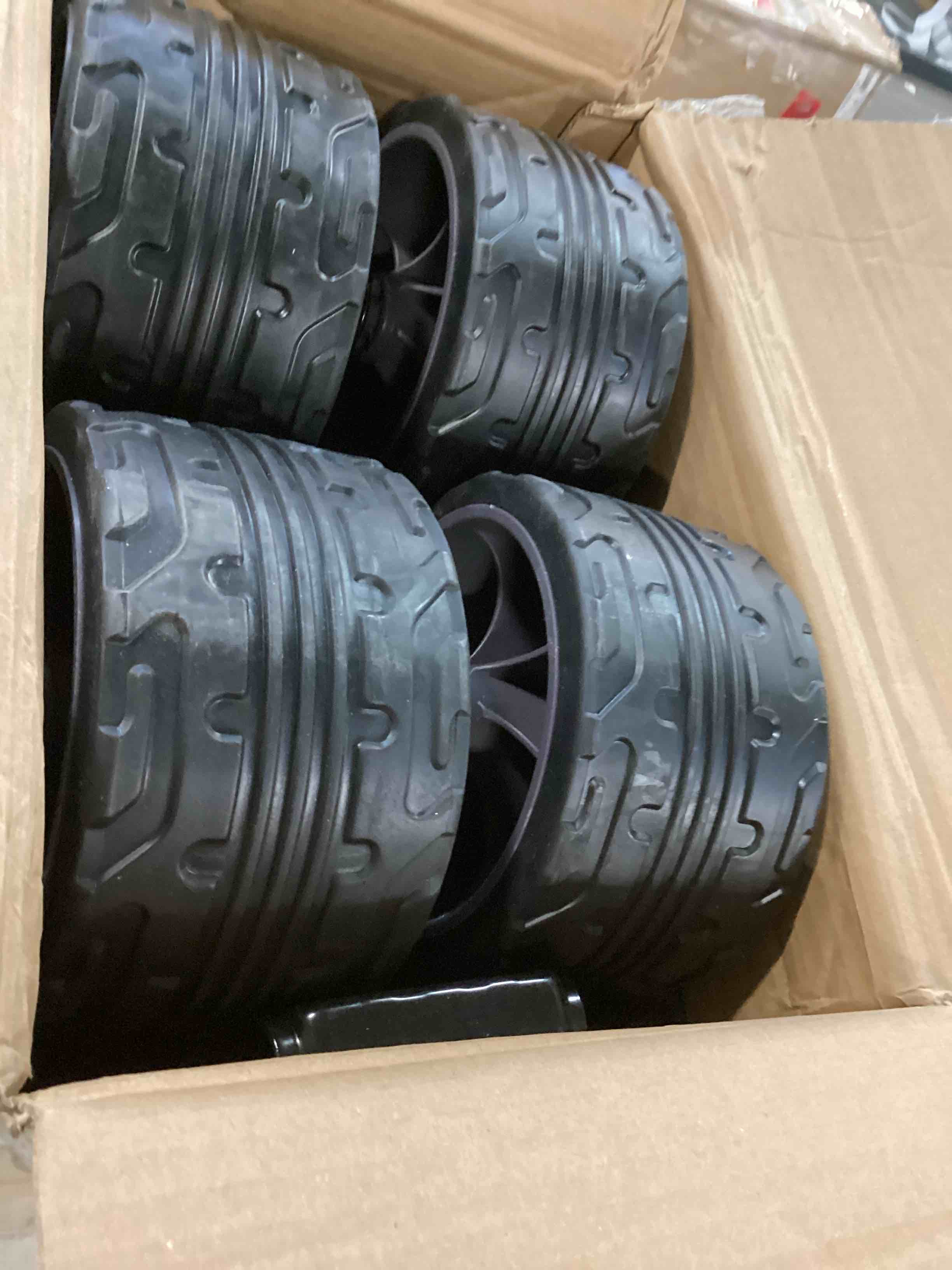 https://s3.amazonaws.com/lotting-images-prod/bidfta/PPE2179973_1737120914052.jpeg