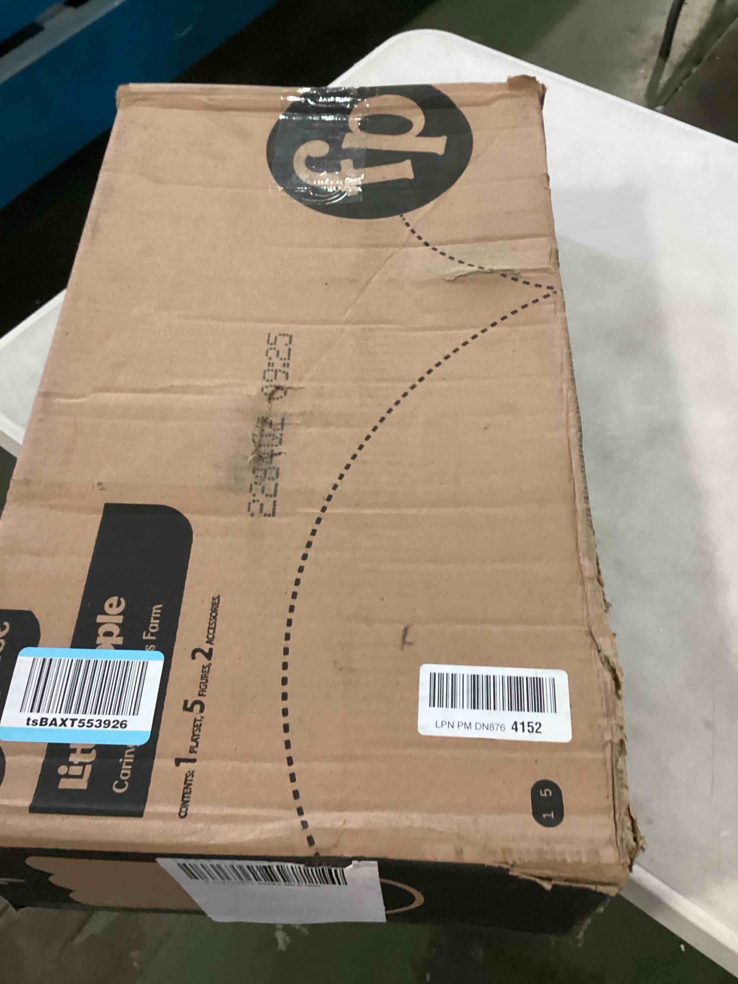 https://s3.amazonaws.com/lotting-images-prod/bidfta/PPE2180060_1737131025065.jpeg
