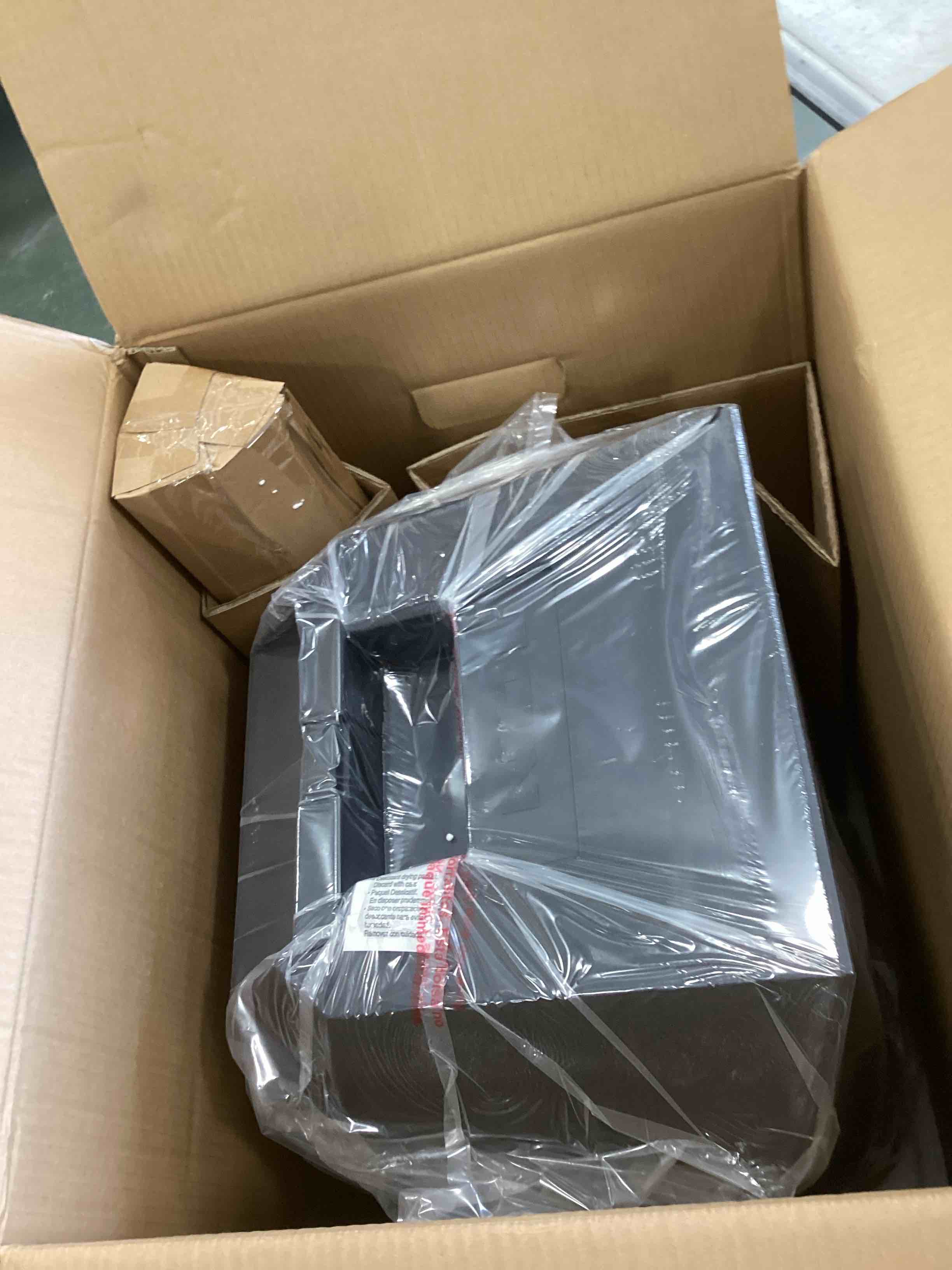 https://s3.amazonaws.com/lotting-images-prod/bidfta/PPE2180263_1737390444413.jpeg