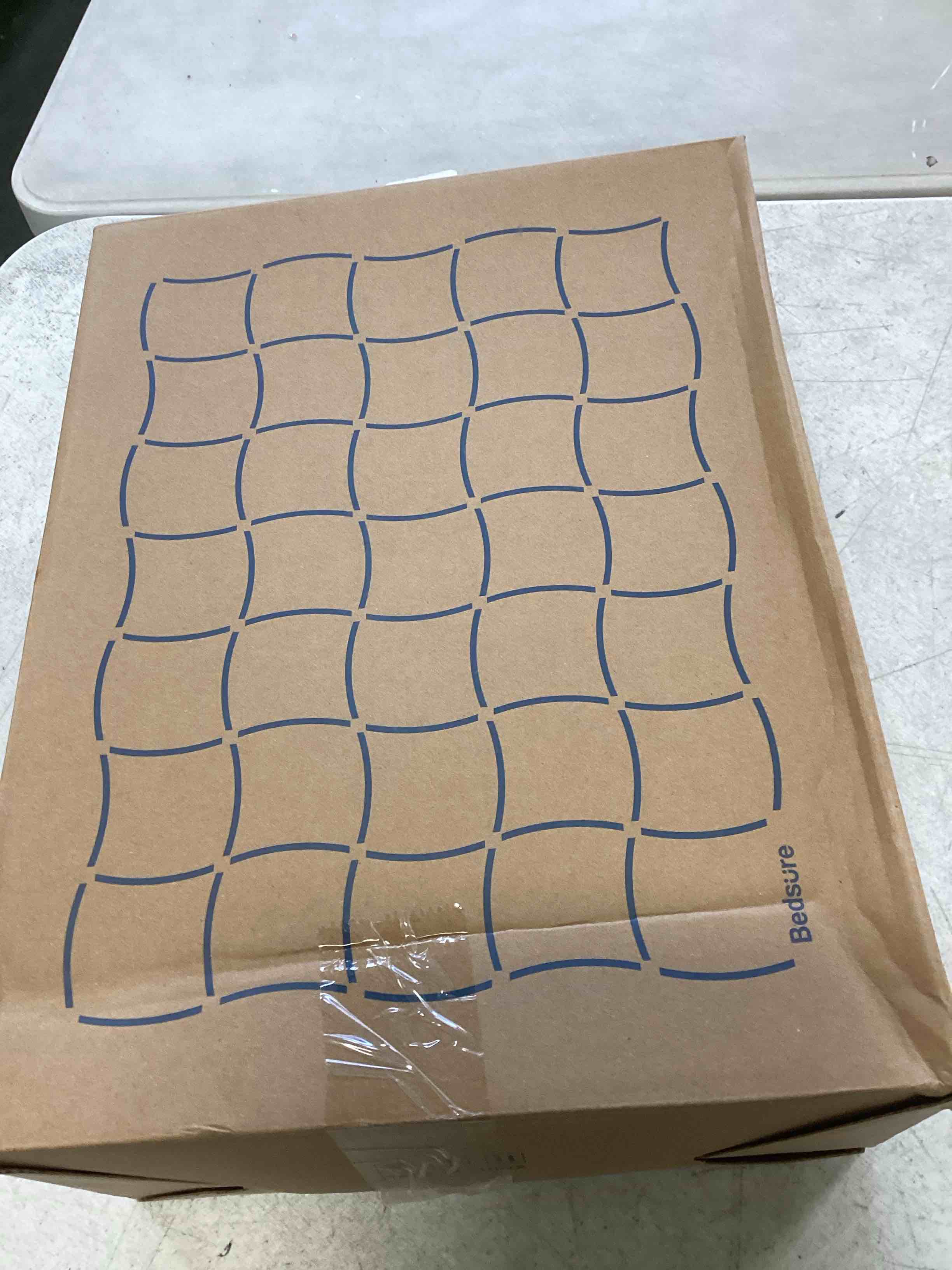 https://s3.amazonaws.com/lotting-images-prod/bidfta/PPE2180314_1737403914001.jpeg
