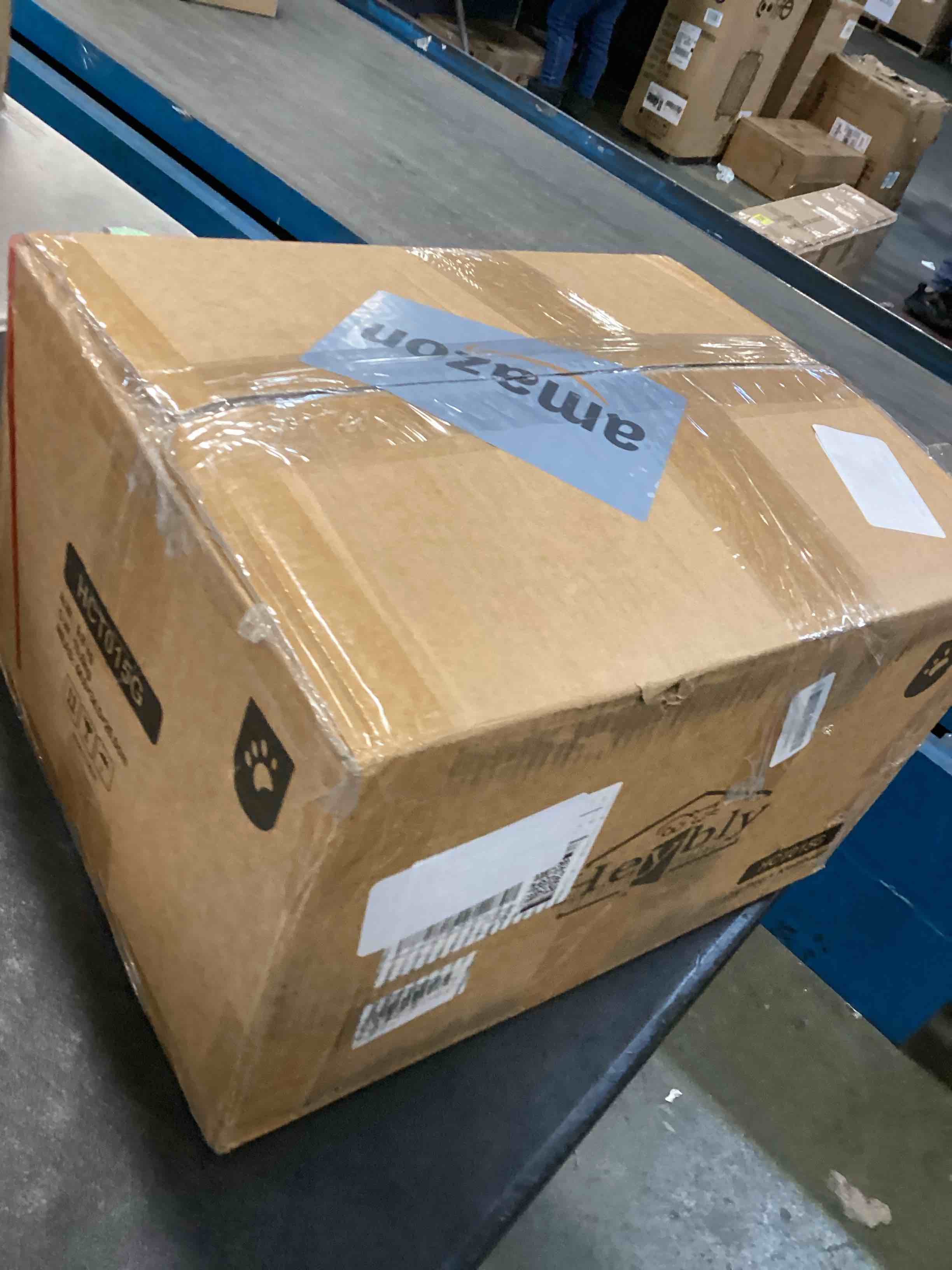 https://s3.amazonaws.com/lotting-images-prod/bidfta/PPE2182237_1736430696923.jpeg