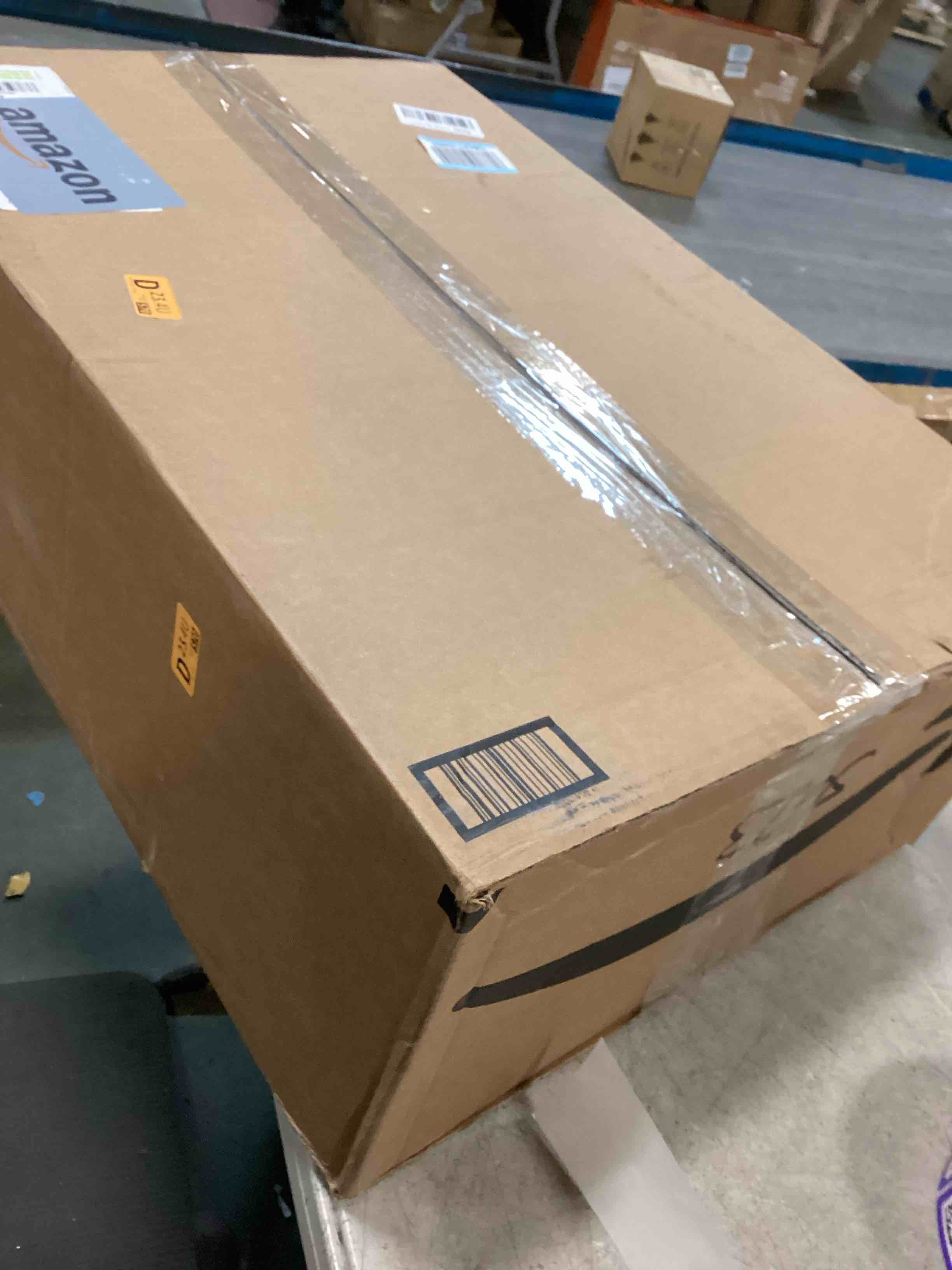 https://s3.amazonaws.com/lotting-images-prod/bidfta/PPE2182430_1736518995737.jpeg