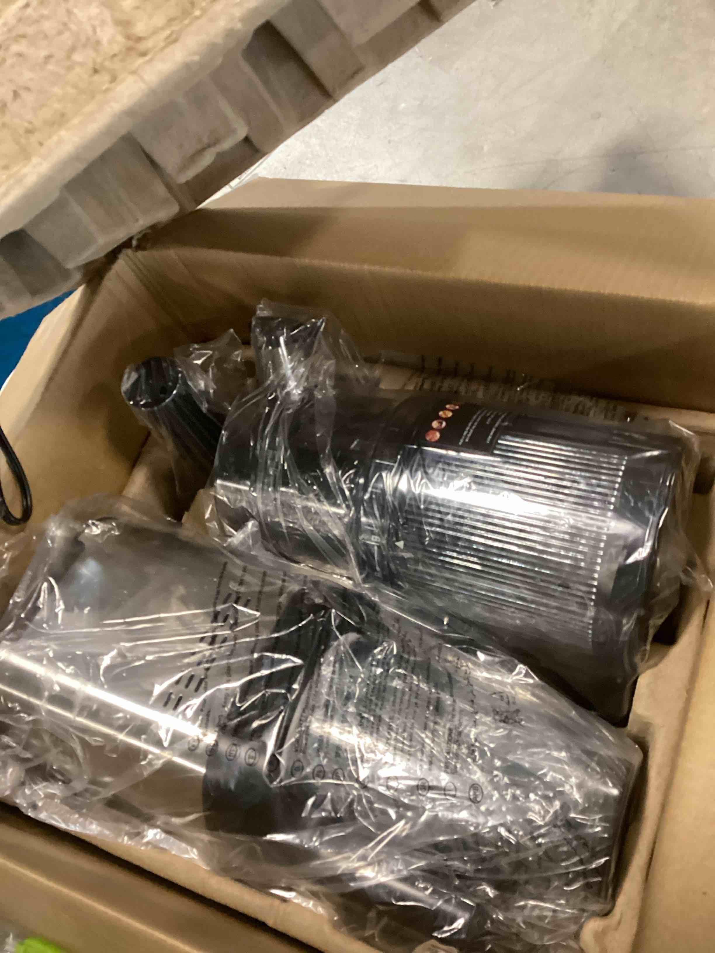 https://s3.amazonaws.com/lotting-images-prod/bidfta/PPE2182633_1736775517720.jpeg