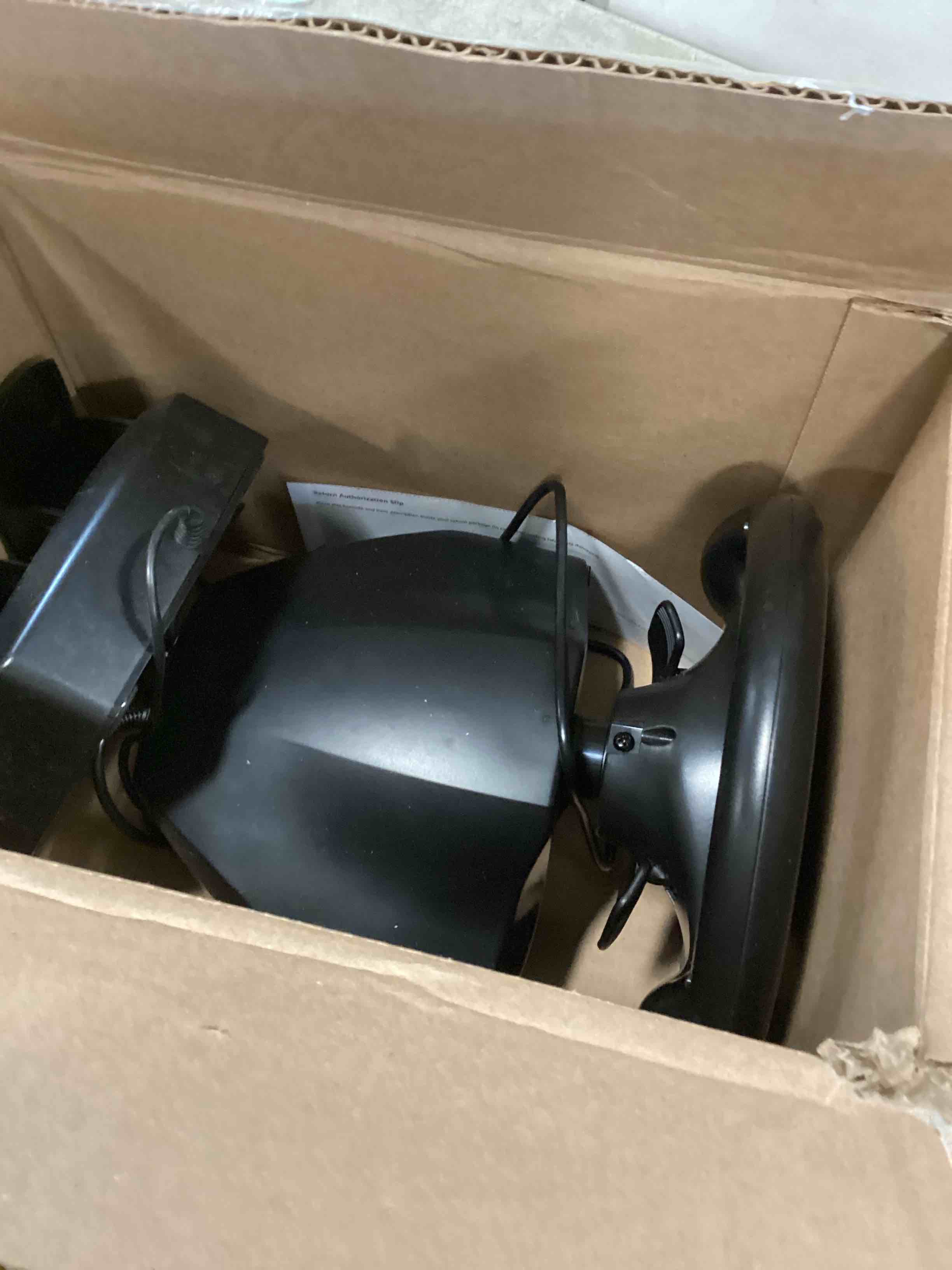 https://s3.amazonaws.com/lotting-images-prod/bidfta/PPE2182683_1736779349246.jpeg