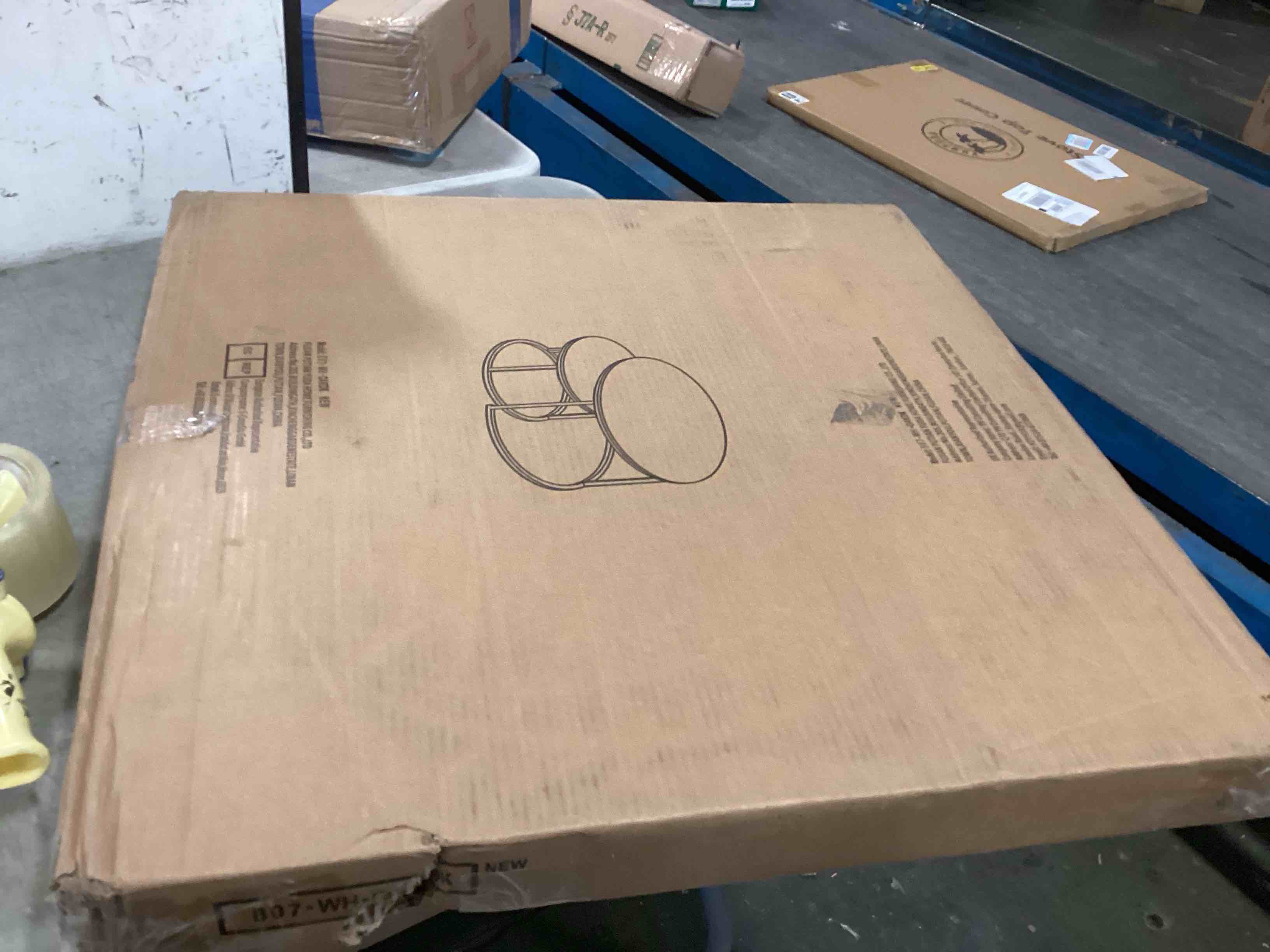 https://s3.amazonaws.com/lotting-images-prod/bidfta/PPE2183173_1736956520505.jpeg