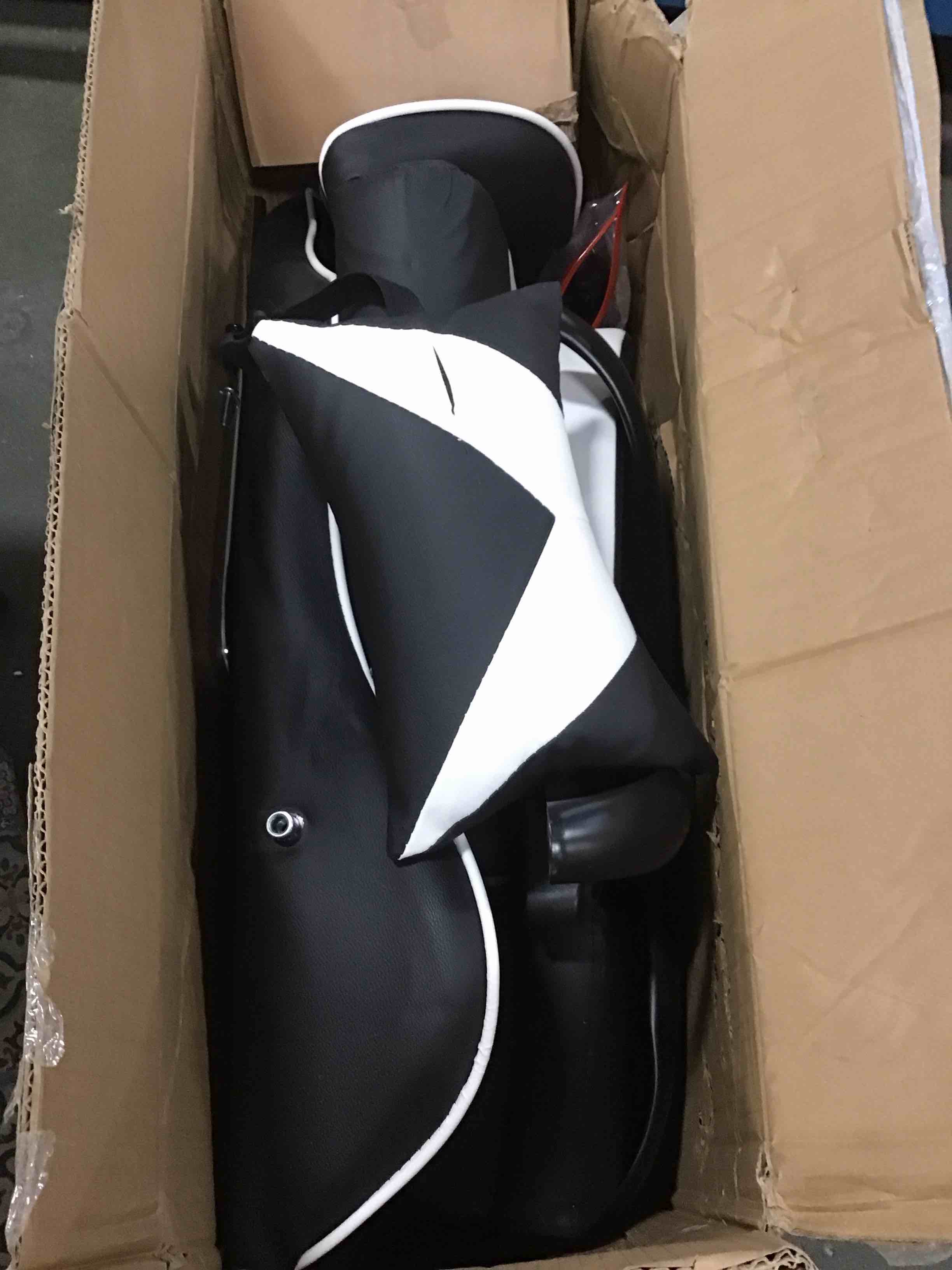 https://s3.amazonaws.com/lotting-images-prod/bidfta/PPE2183661_1737120122830.jpeg