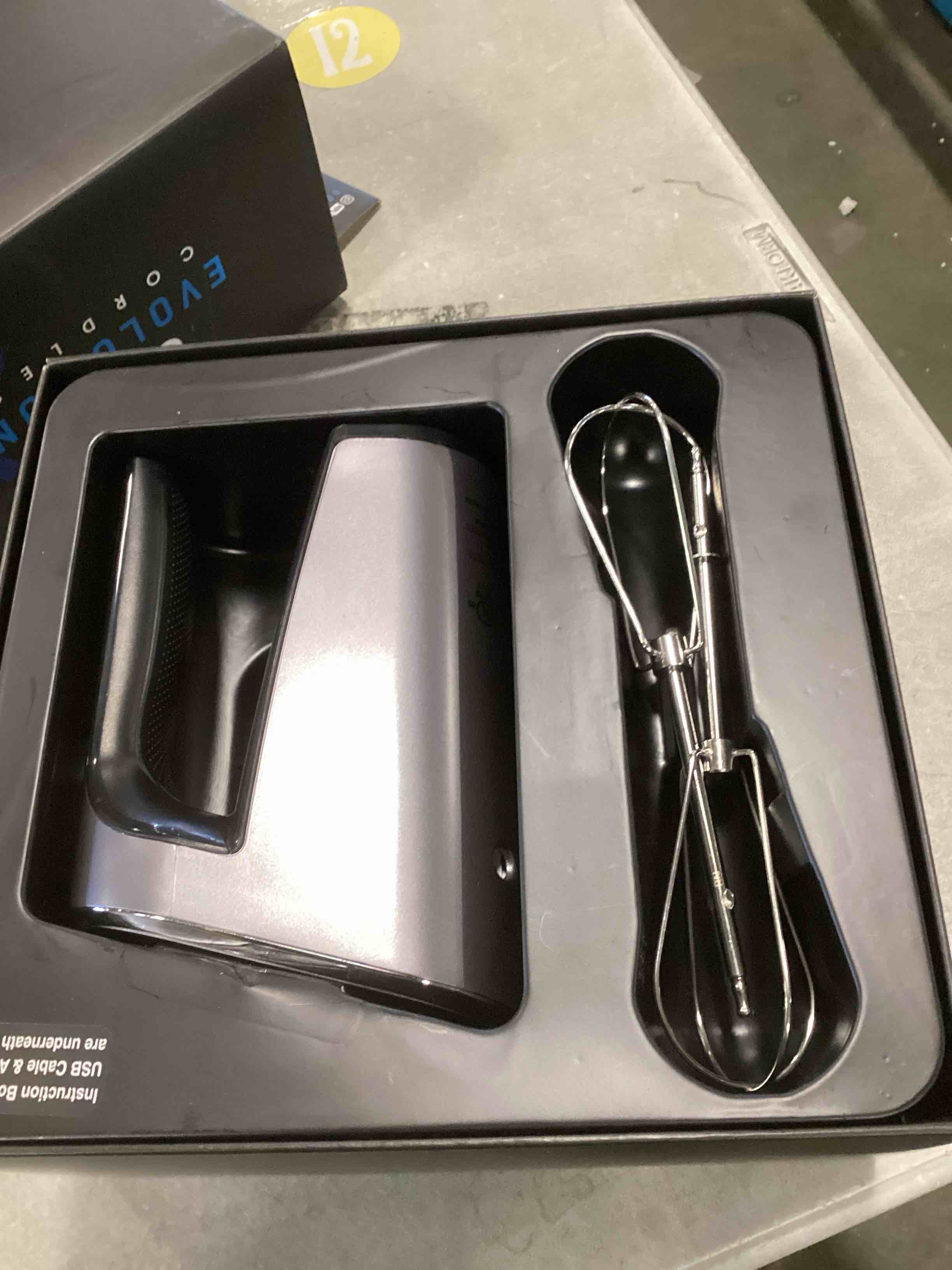 https://s3.amazonaws.com/lotting-images-prod/bidfta/PPE2183770_1737133761780.jpeg