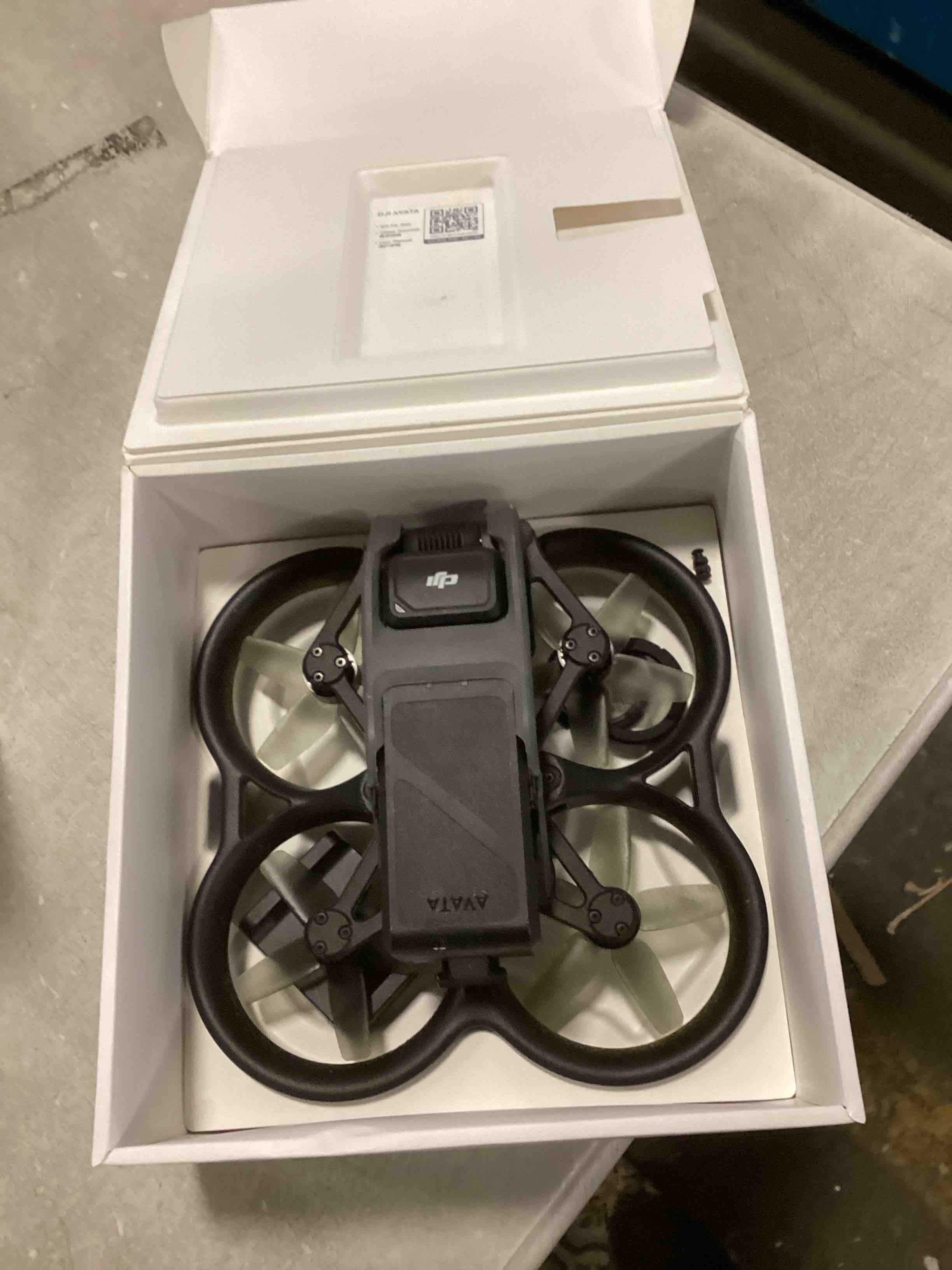 https://s3.amazonaws.com/lotting-images-prod/bidfta/PPE2183871_1737147414881.jpeg