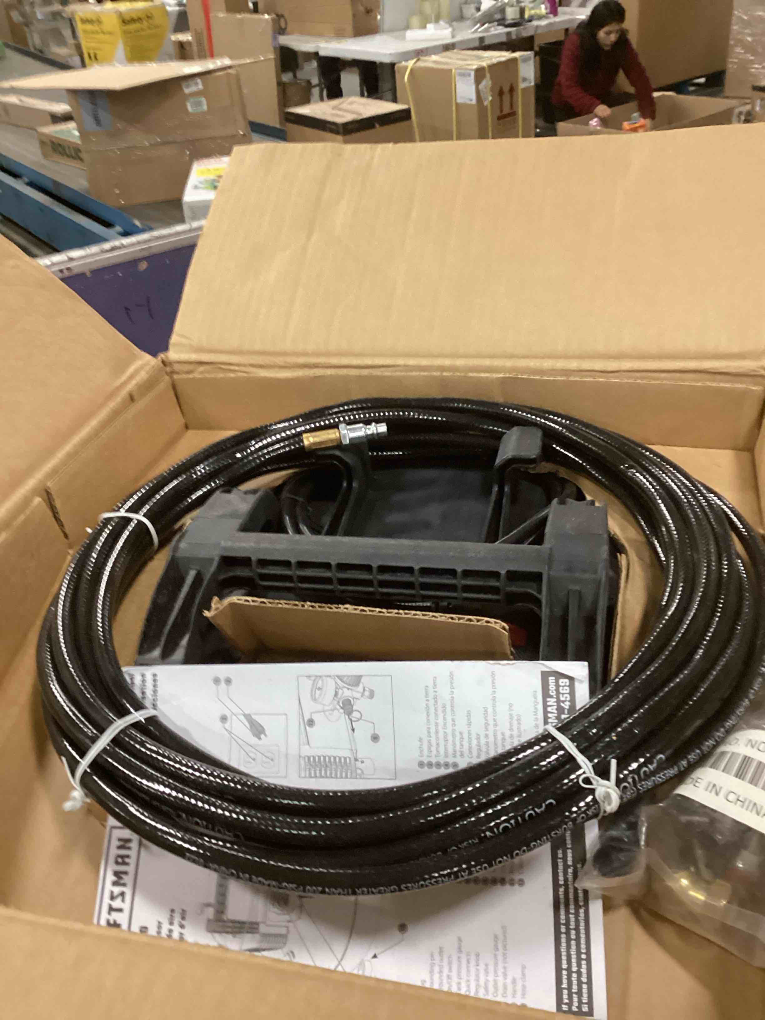 https://s3.amazonaws.com/lotting-images-prod/bidfta/PPE2184199_1737465943209.jpeg