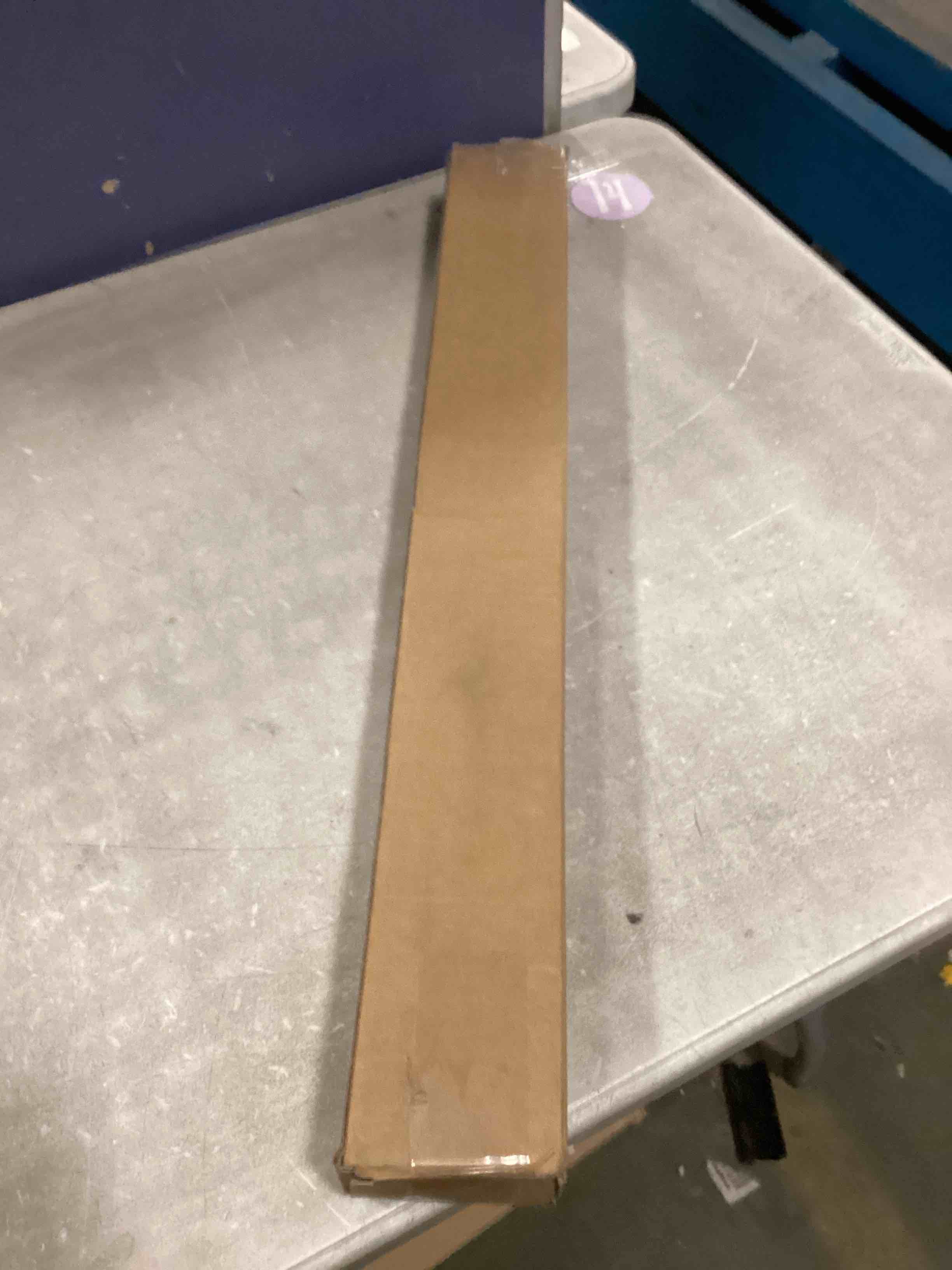 https://s3.amazonaws.com/lotting-images-prod/bidfta/PPE2184221_1737468451480.jpeg