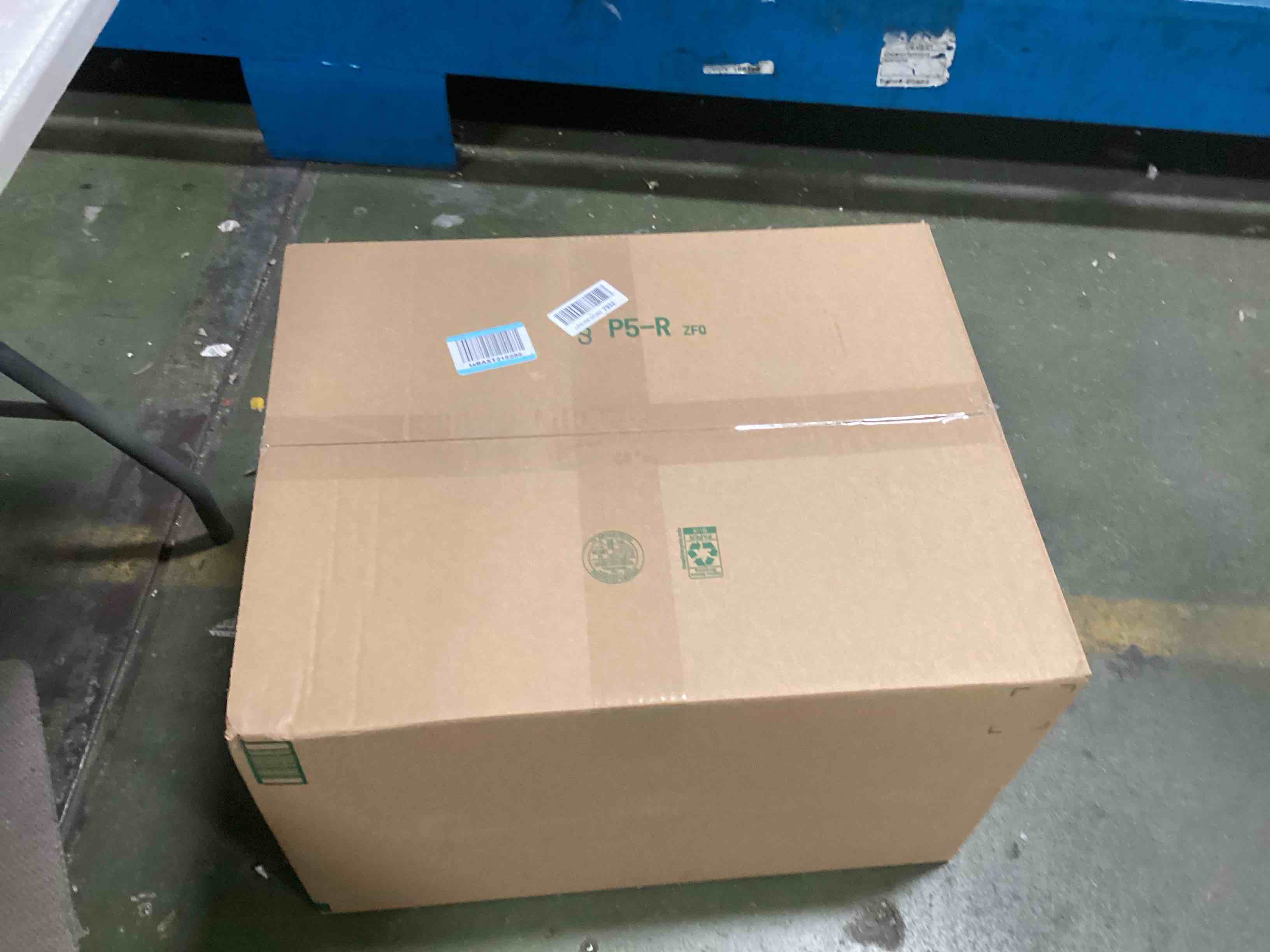 https://s3.amazonaws.com/lotting-images-prod/bidfta/PPE2184229_1737469275591.jpeg