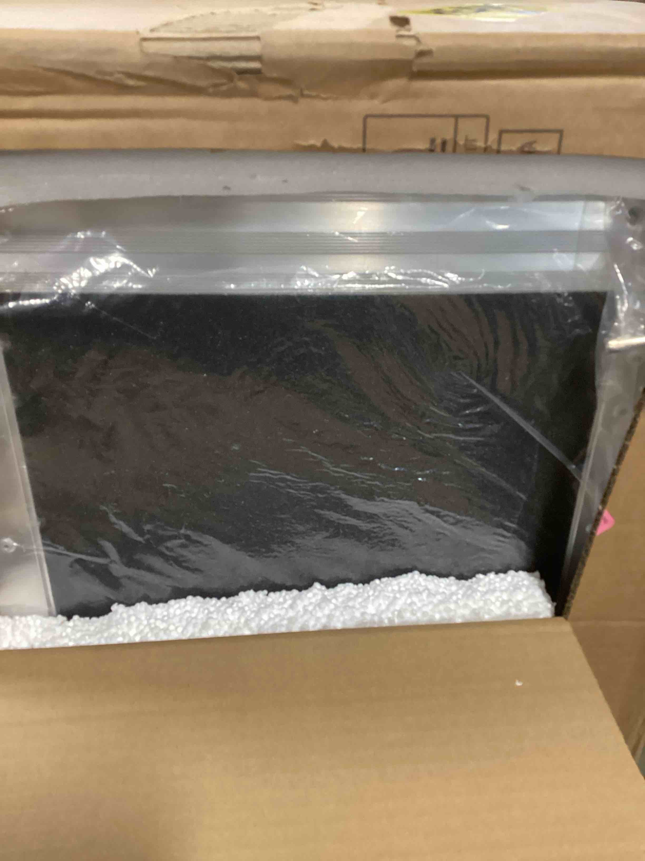 https://s3.amazonaws.com/lotting-images-prod/bidfta/PPE2184299_1737478473265.jpeg